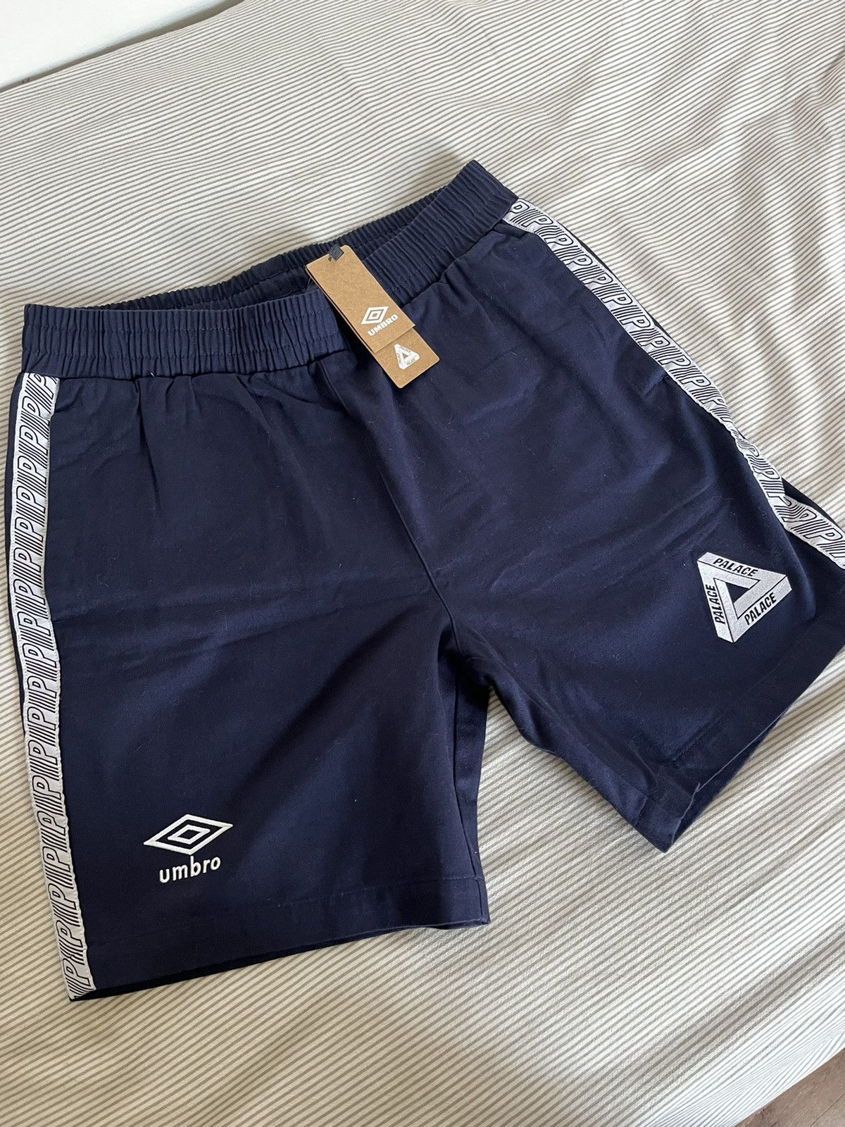 黒M palace umbro shorts アンブロ　パレス　ショートパンツ 黒M palace umbro shorts アンブロ パレス ショートパンツ 黒M palace