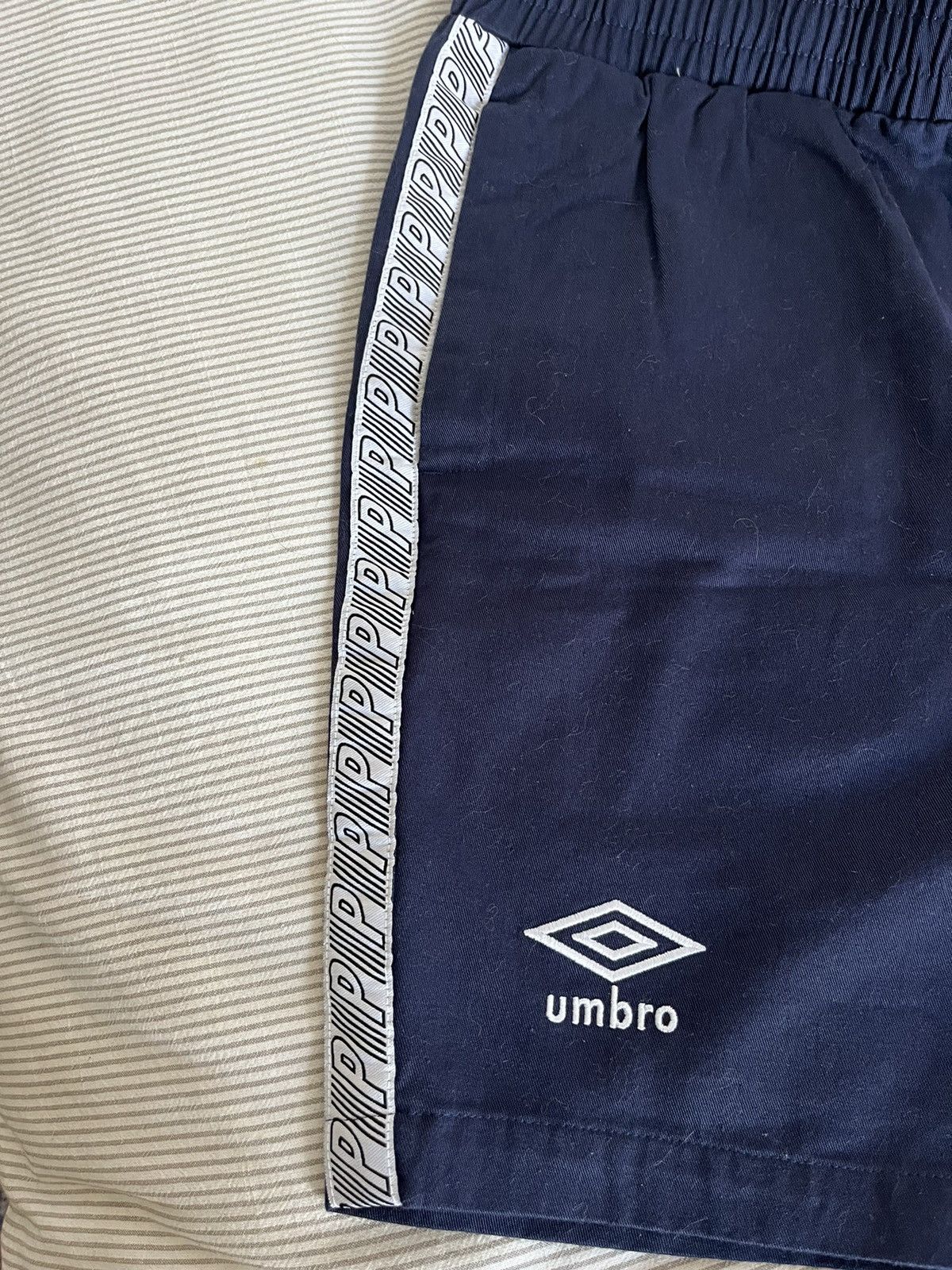 Palace × Umbro Palace Umbro Shorts Size US 32 / EU 48 - 6 Thumbnail