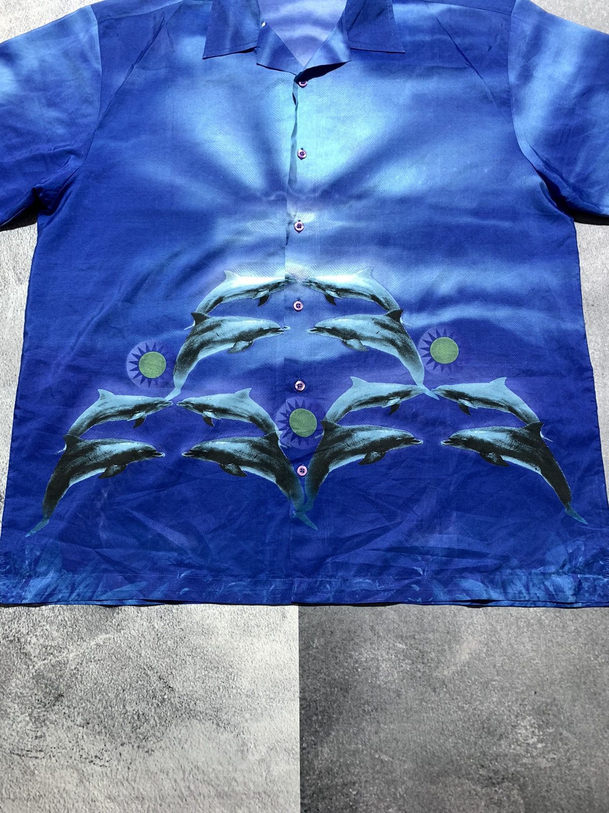 Vintage Vintage Hawaiian summer shirt with dolphins size XXL Size US XXL / EU 58 / 5 - 2 Thumbnail