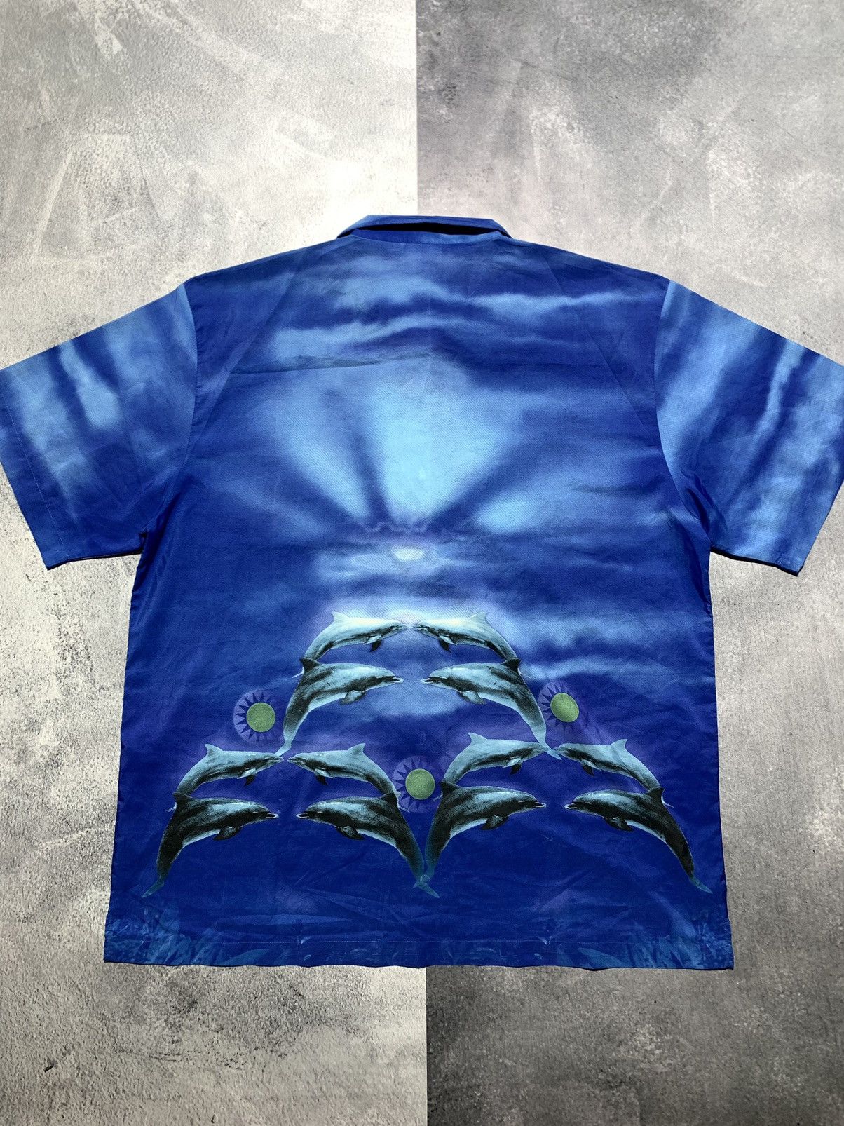Vintage Vintage Hawaiian summer shirt with dolphins size XXL Size US XXL / EU 58 / 5 - 4 Thumbnail