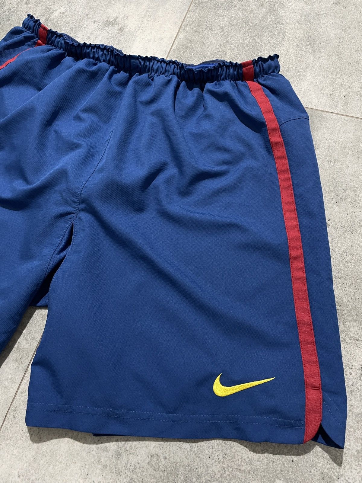 Nike × Vintage Nike Barcelona vintage shorts Size US 34 / EU 50 - 3 Thumbnail