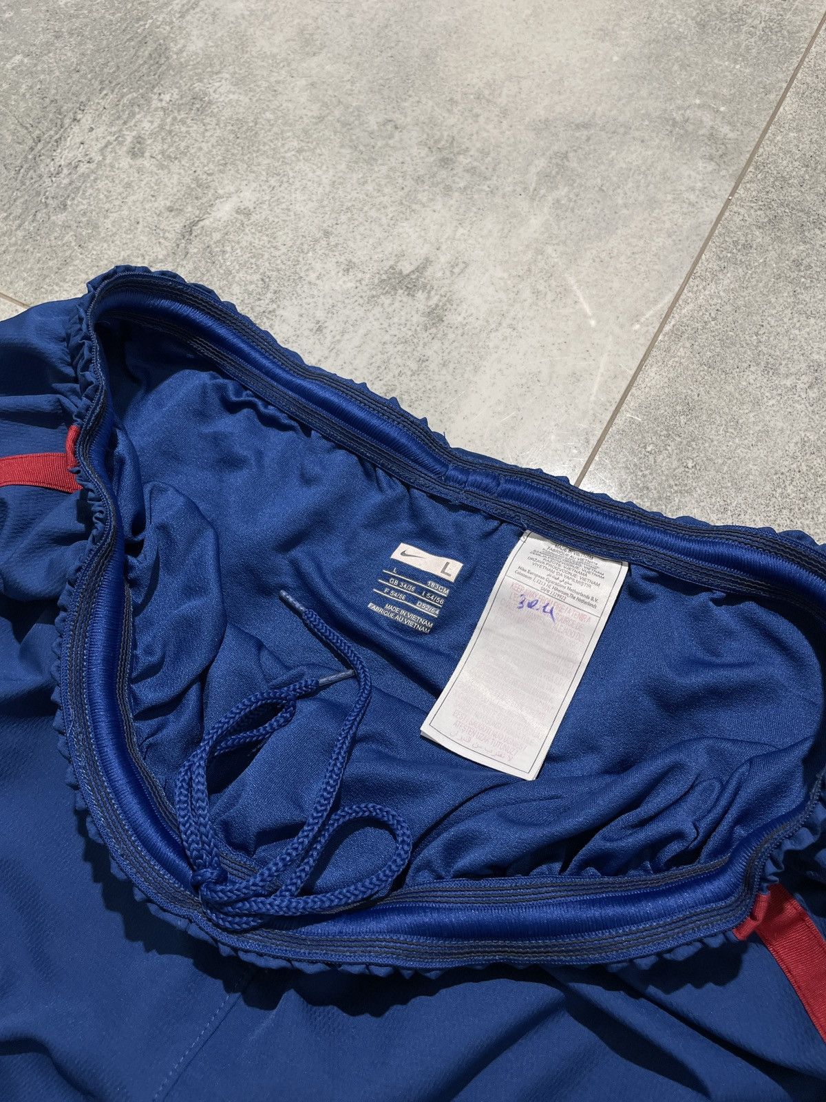 Nike × Vintage Nike Barcelona vintage shorts Size US 34 / EU 50 - 6 Thumbnail
