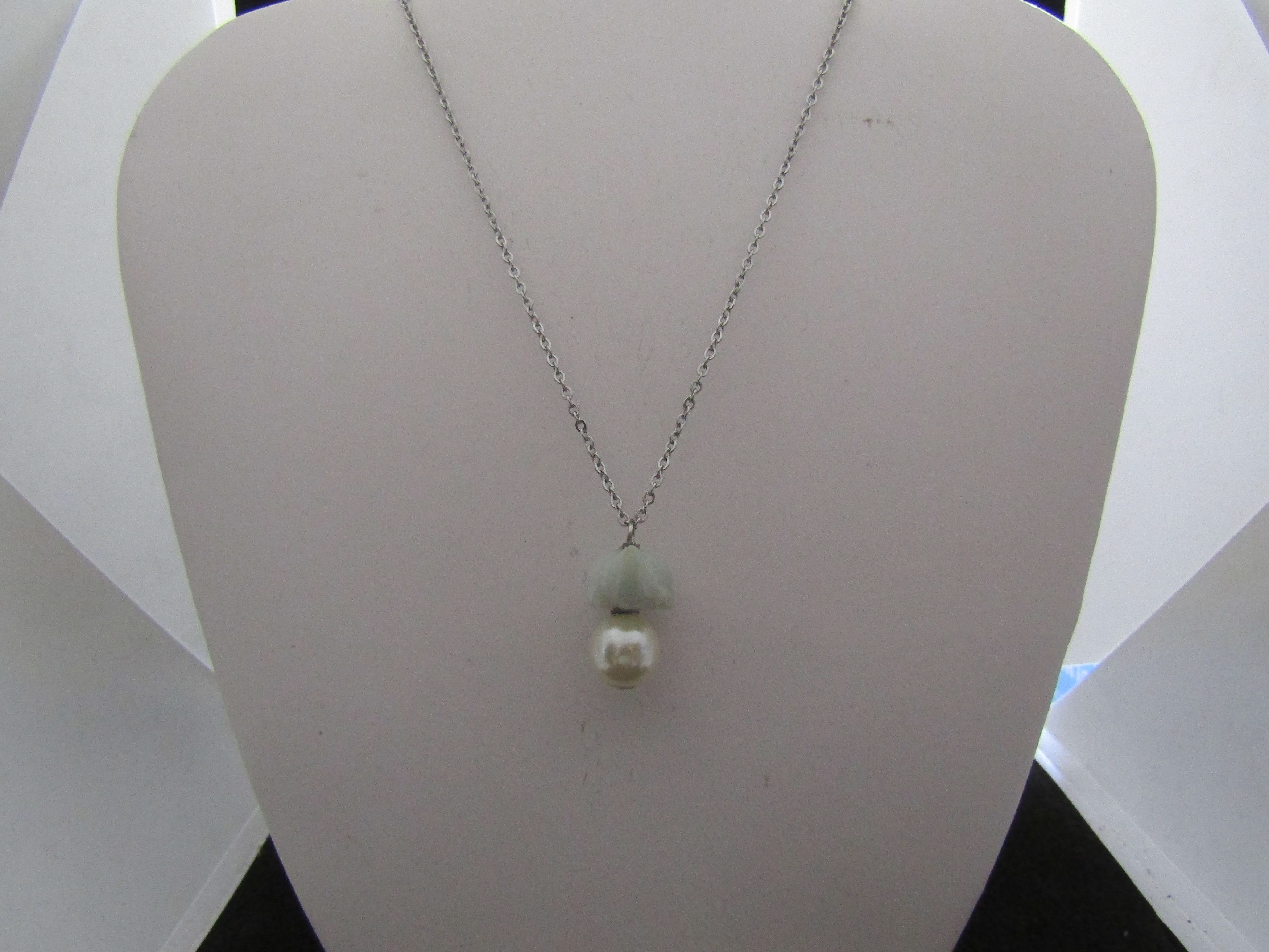 Handmade Turtle Jade Stainless Steel Necklace with Pearl Bead Size ONE SIZE - 2 Thumbnail