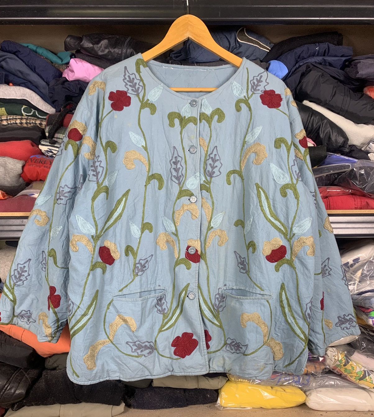 Japanese Brand Vintage Japanese Floral Full Embroidery Jacket Size US L / EU 52-54 / 3 - 1 Thumbnail