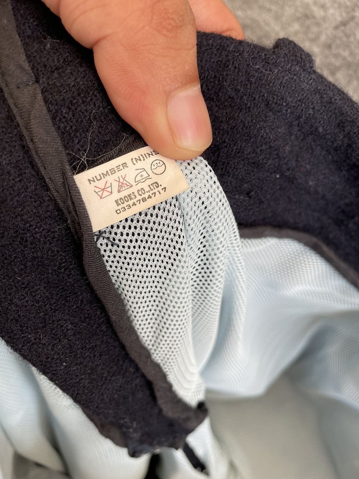 Number (N)ine NUMBER (N)INE WOOL CARGO Size US 32 / EU 48 - 7 Thumbnail