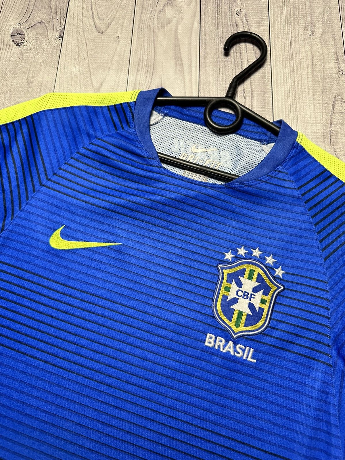Nike × Vintage Vintage Nike Brasil soccer jersey Brazil size S blue Size US S / EU 44-46 / 1 - 5 Thumbnail