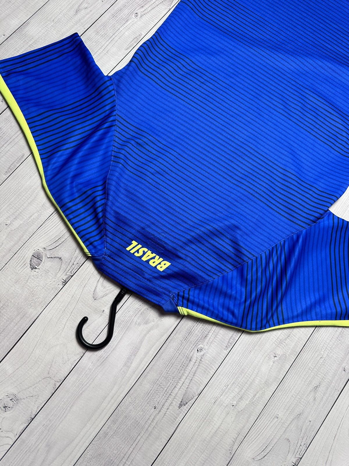 Nike × Vintage Vintage Nike Brasil soccer jersey Brazil size S blue Size US S / EU 44-46 / 1 - 7 Thumbnail
