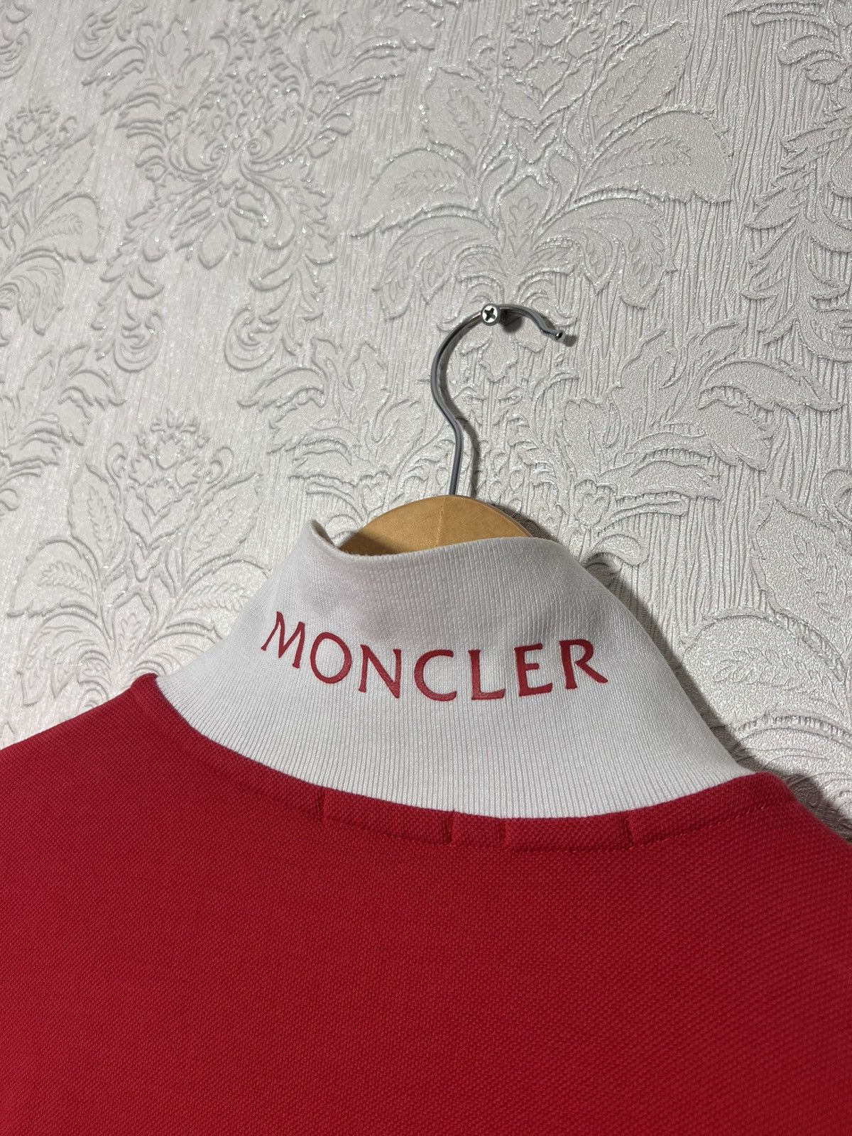 Moncler Moncler Polo Slim Fit Logo On Collar Size US S / EU 44-46 / 1 - 6 Thumbnail