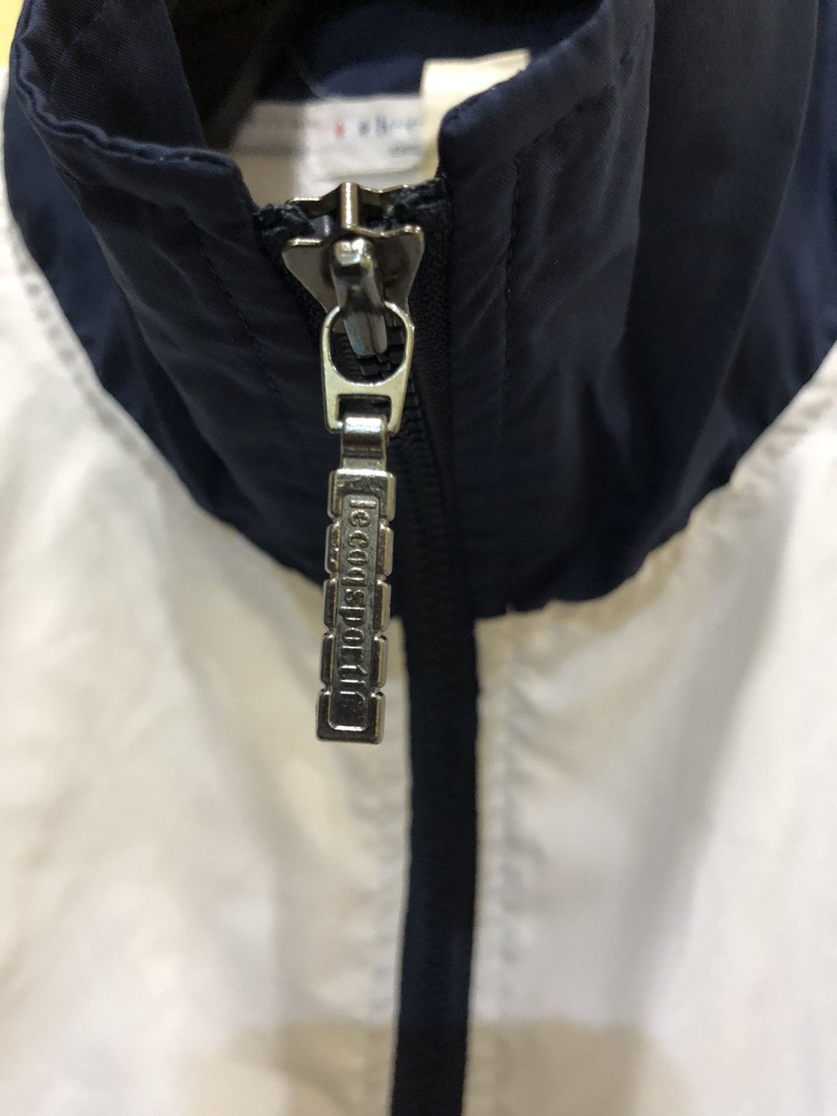 Le Coq Sportif × Vintage Vintage Le Coq Sportif Windbreaker big Ligo Size US M / EU 48-50 / 2 - 6 Thumbnail