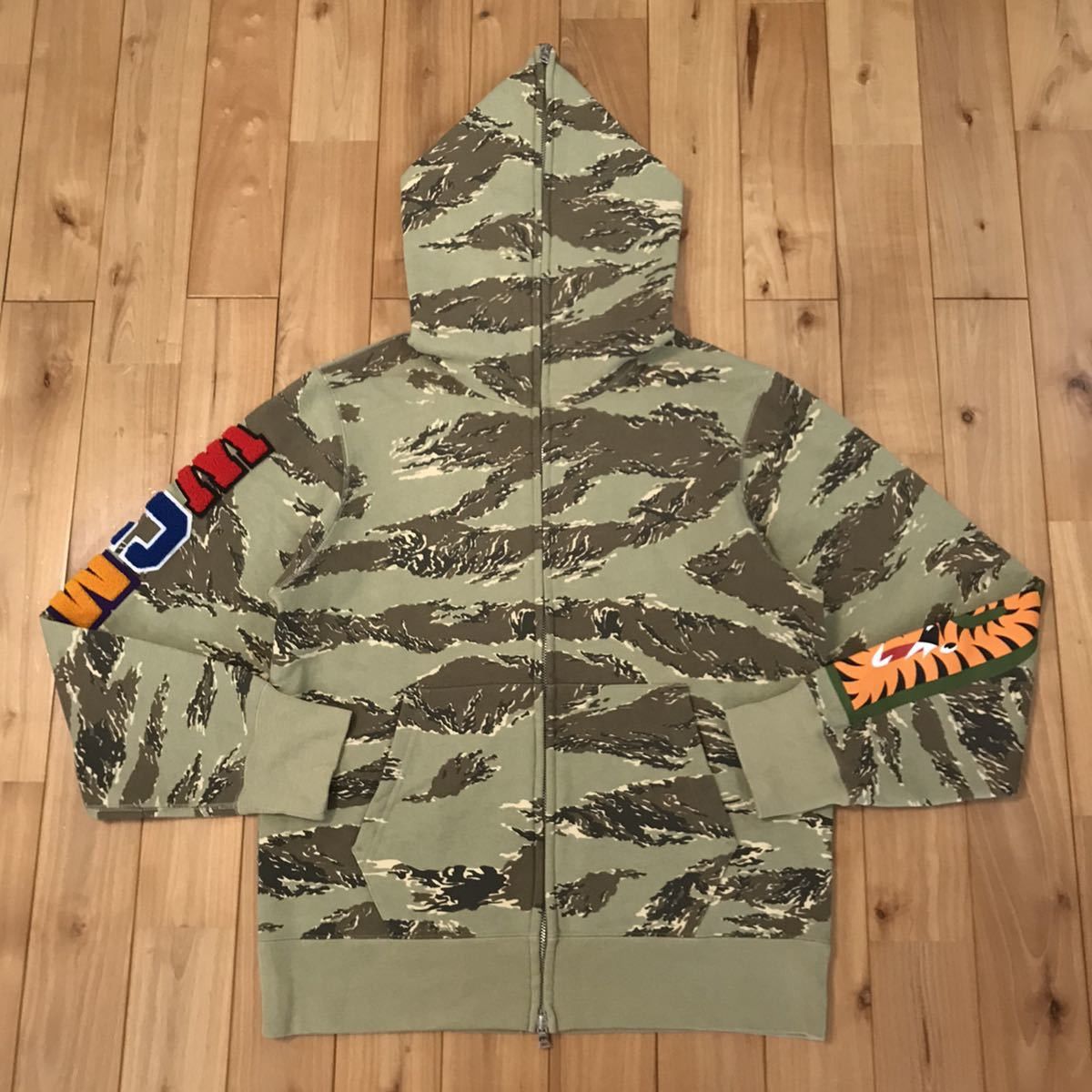 Bape BAPE EMBROIDERY Shark full zip hoodie desert camo Size US M / EU 48-50 / 2 - 2 Thumbnail