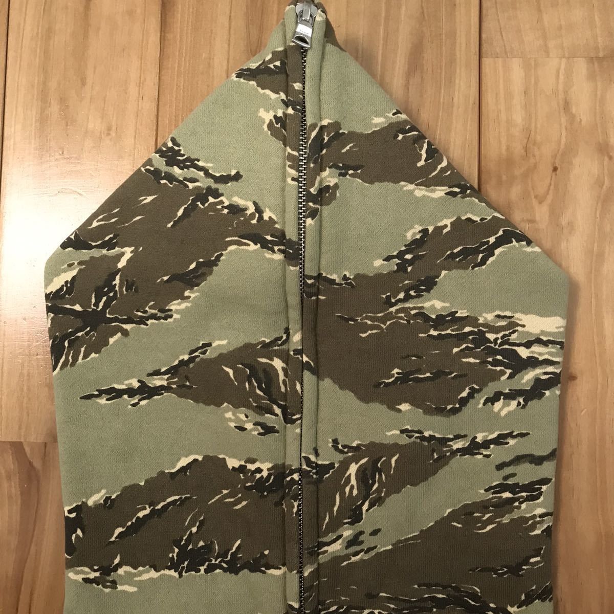 Bape BAPE EMBROIDERY Shark full zip hoodie desert camo Size US M / EU 48-50 / 2 - 5 Thumbnail