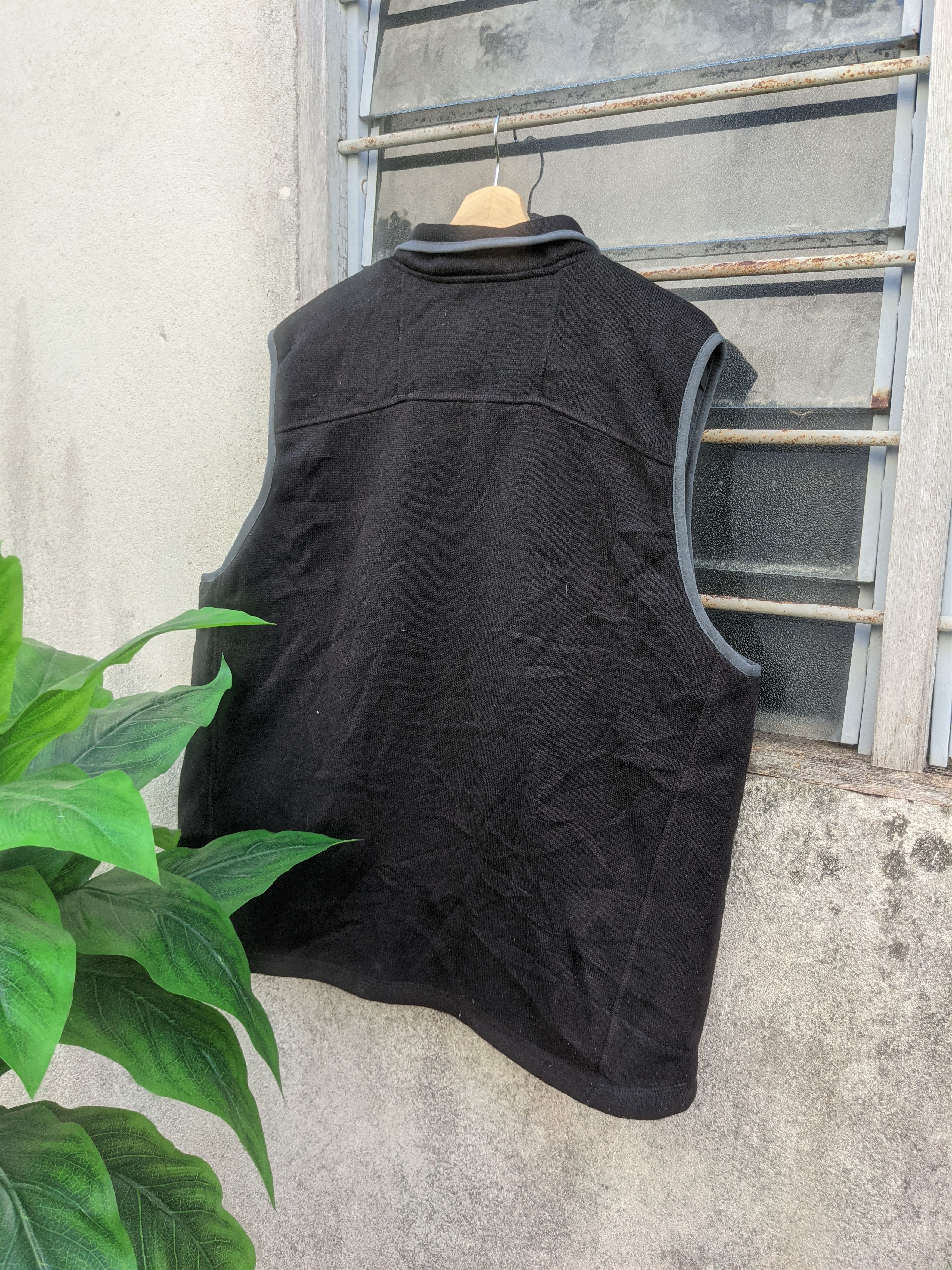L.L. Bean ⚡️Steals⚡️ L.L Bean techwear vest Size US XL / EU 56 / 4 - 2 Thumbnail