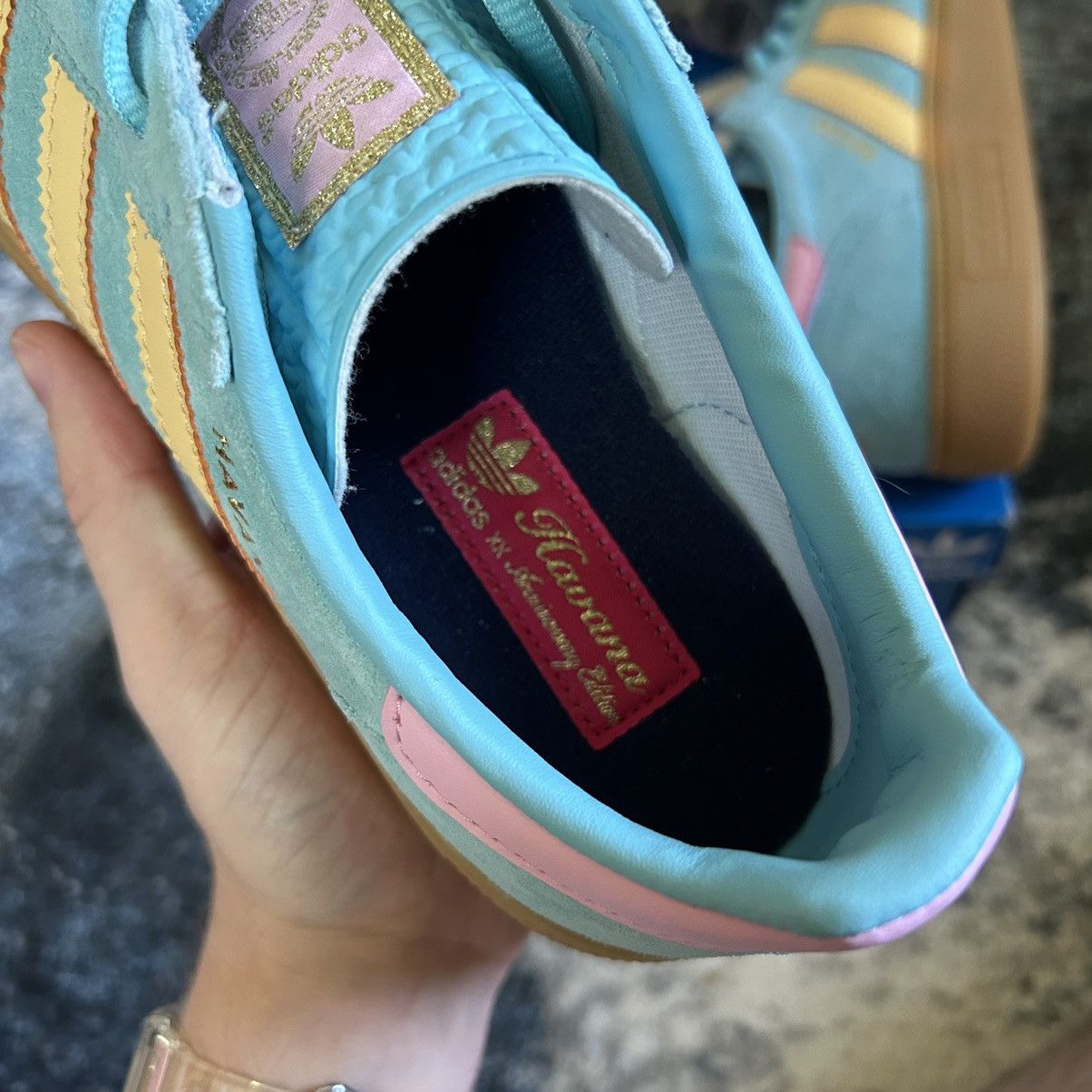 Adidas × size? FX7768 SAMBA HAVANA SiZE? UK EXCLUSiVE SKY BLUE PiNK YELLOW Size US 9 / IT 39 - 5 Thumbnail