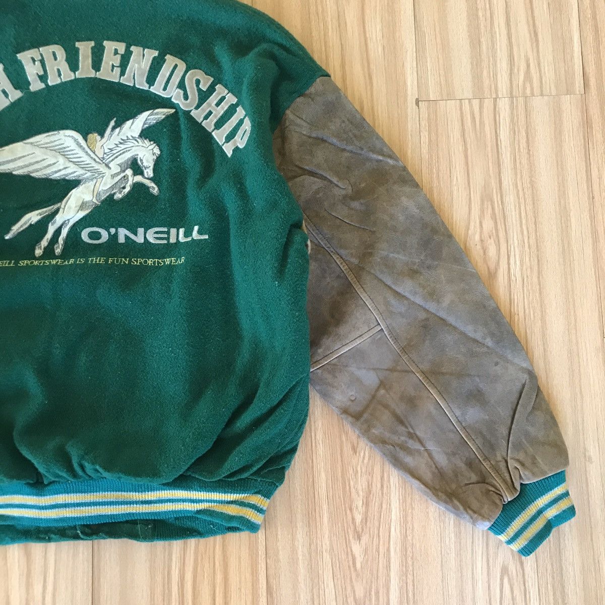 O'Neill 🔥RARE VINTAGE O'NIELL WITH FRIENDSHIP VARSITY BOMBER JACKE Size US L / EU 52-54 / 3 - 13 Thumbnail