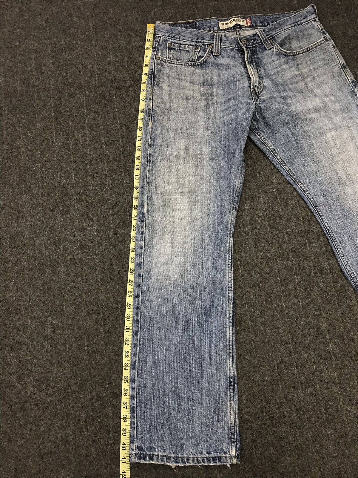 Levi's Vintage Clothing × Vintage Vintage Levi’s Distressed Denim Jeans Size US 33 - 20 Thumbnail