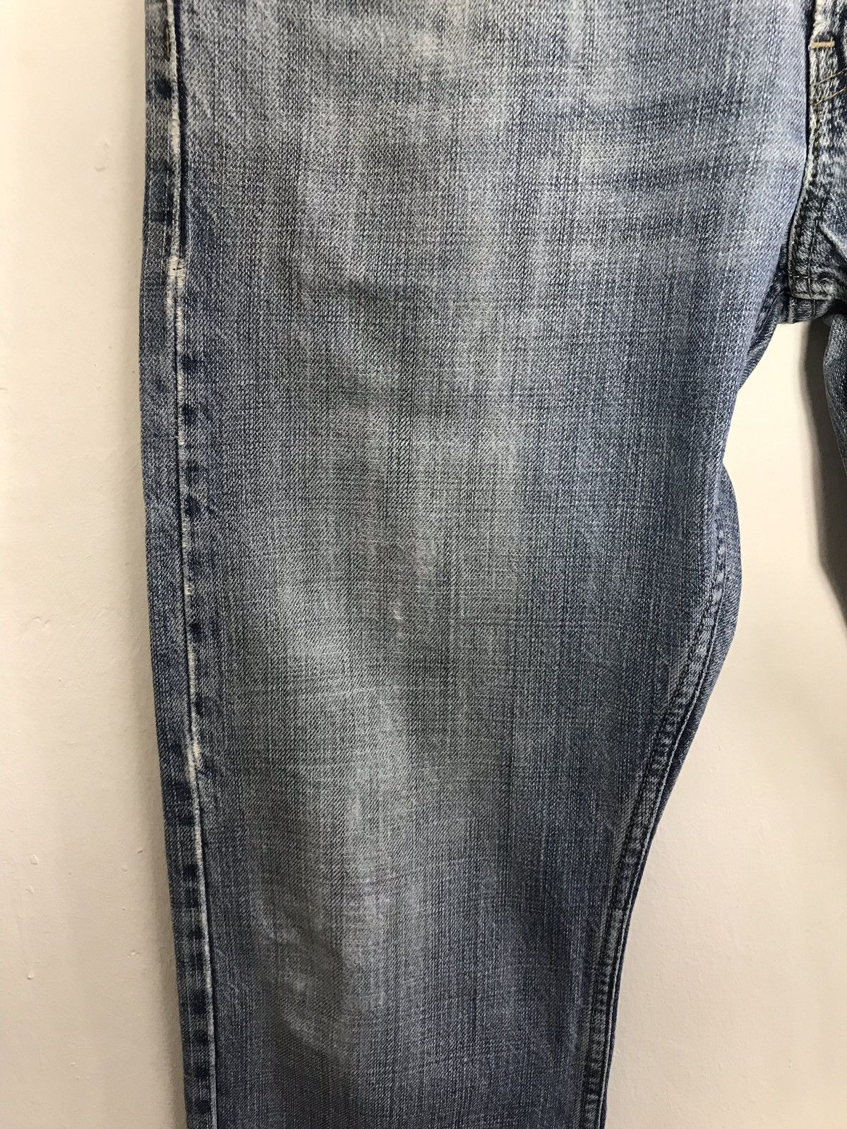 Levi's Vintage Clothing × Vintage Vintage Levi’s Distressed Denim Jeans Size US 33 - 5 Thumbnail