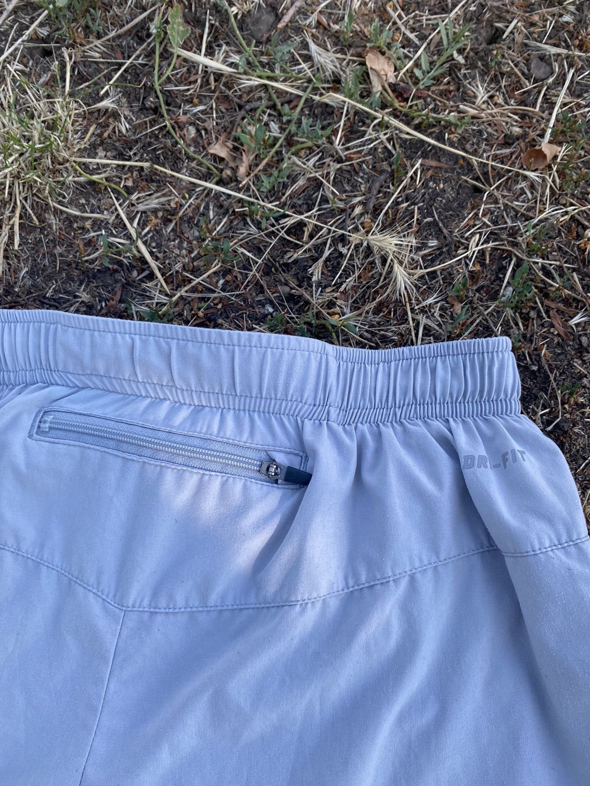 Nike Vintage Nike shorts streetwear swoosh casual y2k size S Size US 30 / EU 46 - 4 Thumbnail