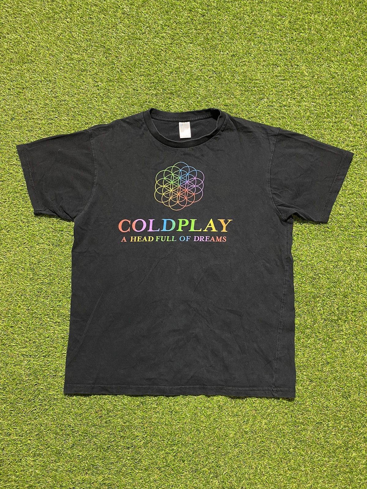 Band Tees Vintage Y2k Coldplay band tee streetwear style size S Size US S / EU 44-46 / 1 - 1 Thumbnail