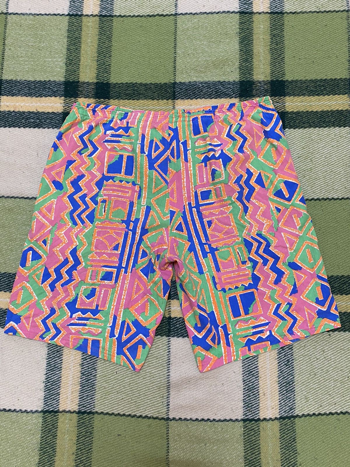 Vintage Vintage 90s art shorts streetwear Hawaiian style size XL Size US 36 / EU 52 - 4 Thumbnail