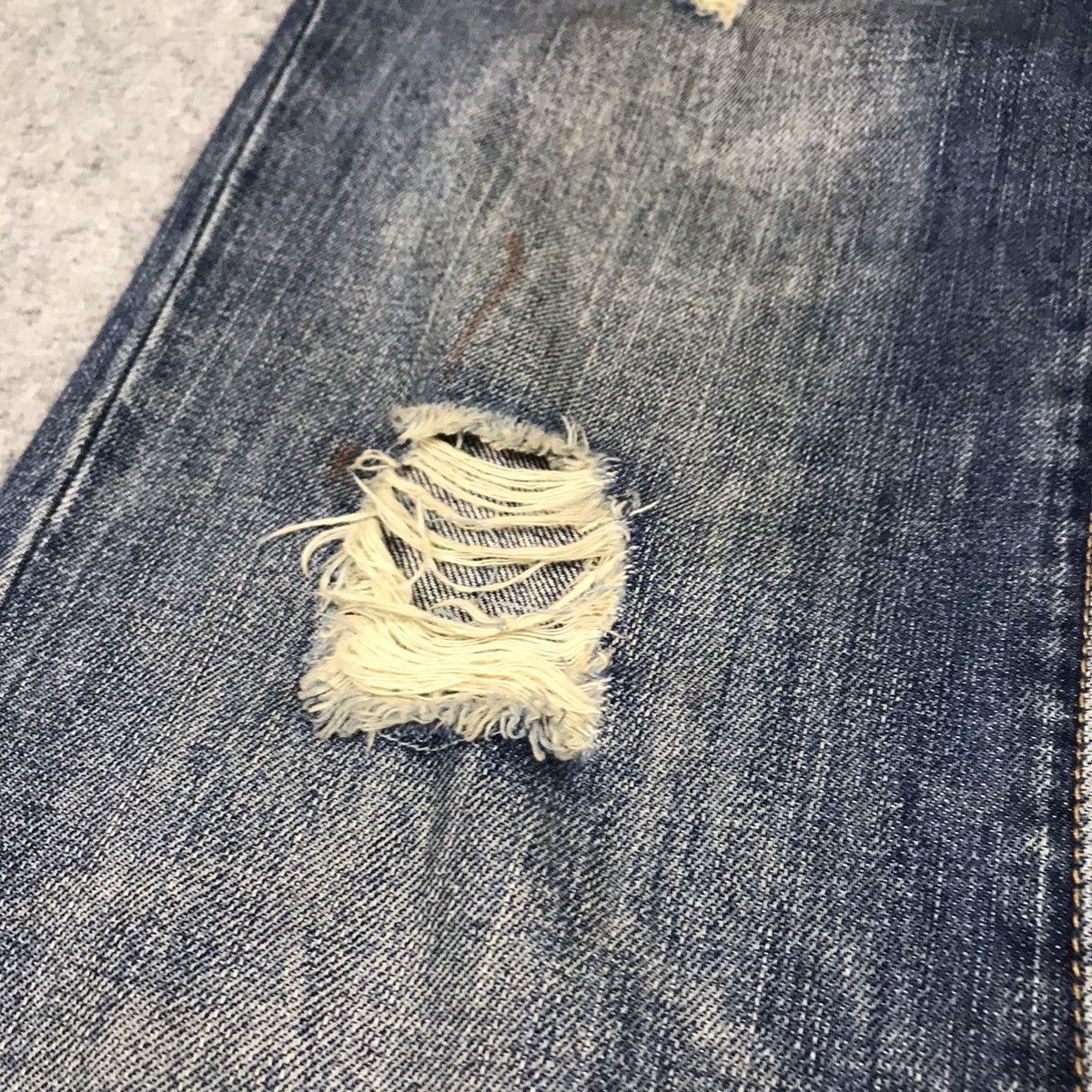 Japanese Brand FLARED JEANS ABERCROMBIE AND FITCH DISTRESSED BAGGY PANTS Size US 32 / EU 48 - 5 Thumbnail