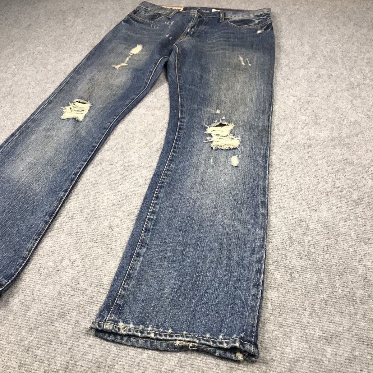 Japanese Brand FLARED JEANS ABERCROMBIE AND FITCH DISTRESSED BAGGY PANTS Size US 32 / EU 48 - 2 Thumbnail