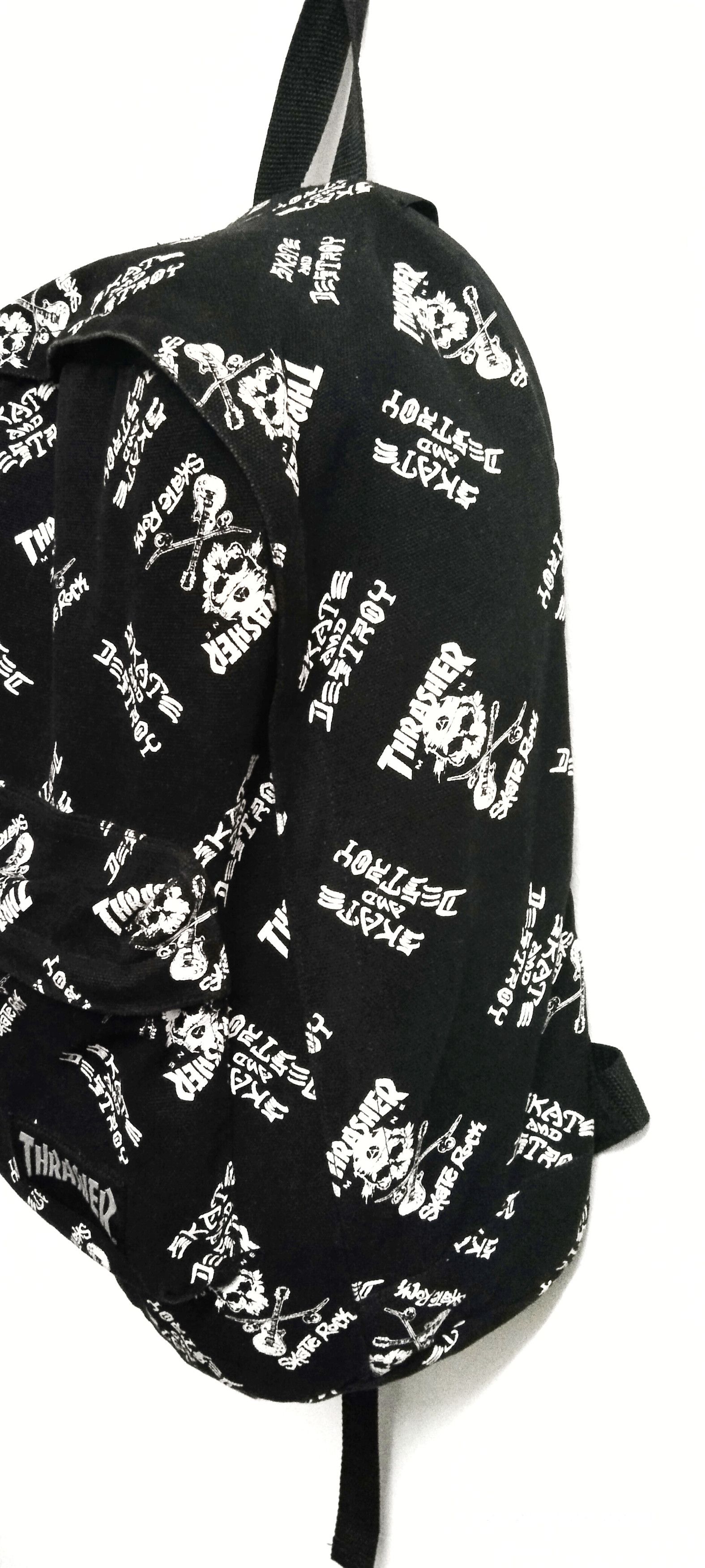 Thrasher TRASHER SKATE ROCK AND DESTROY FULL PRINT RARE 🔥 Size ONE SIZE - 4 Thumbnail