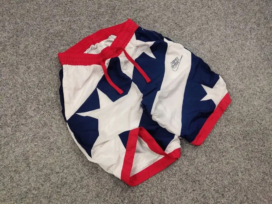 Nike Vintage Nike Logo Nylon Casual Shorts Y2K Style Size US 30 / EU 46 - 3 Thumbnail