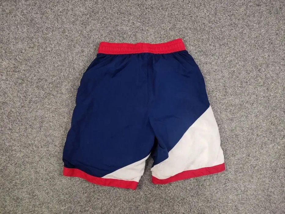 Nike Vintage Nike Logo Nylon Casual Shorts Y2K Style Size US 30 / EU 46 - 6 Thumbnail