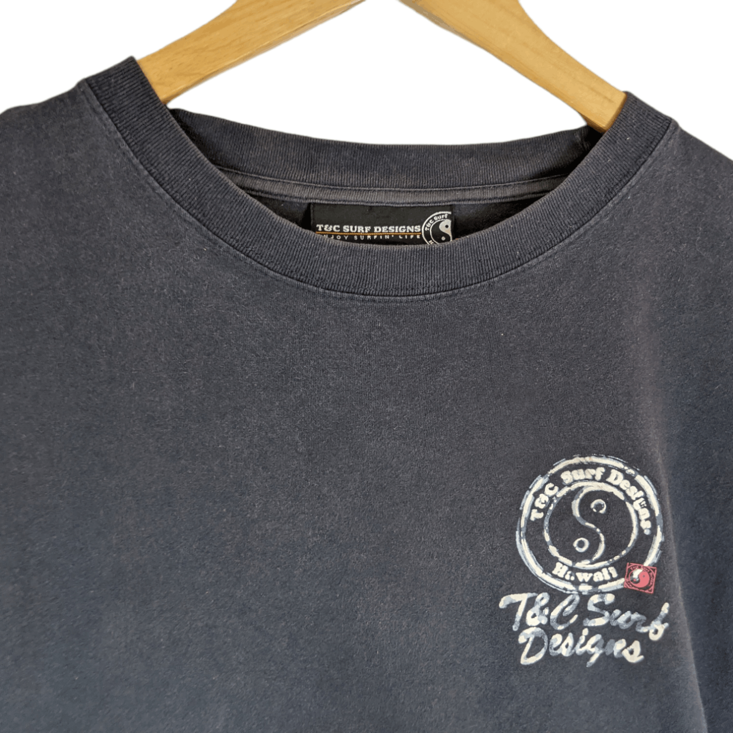 Japanese Brand Vintage 2000's T & C Surf Designs Surfboard T-Shirt Size US XL / EU 56 / 4 - 3 Thumbnail