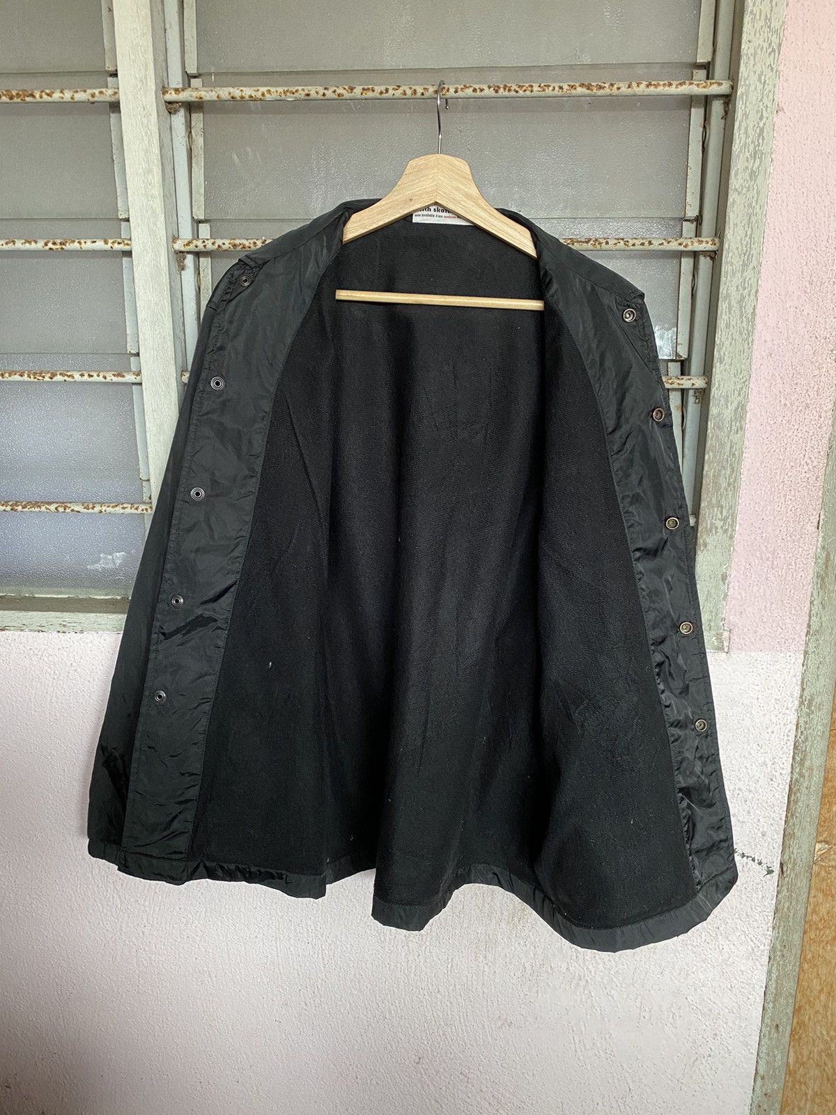 Girl Skateboards × Welcome Skateboards ⚡️Steals⚡️ Vintage Bitch Spellout Coach Jacket Size US L / EU 52-54 / 3 - 5 Thumbnail
