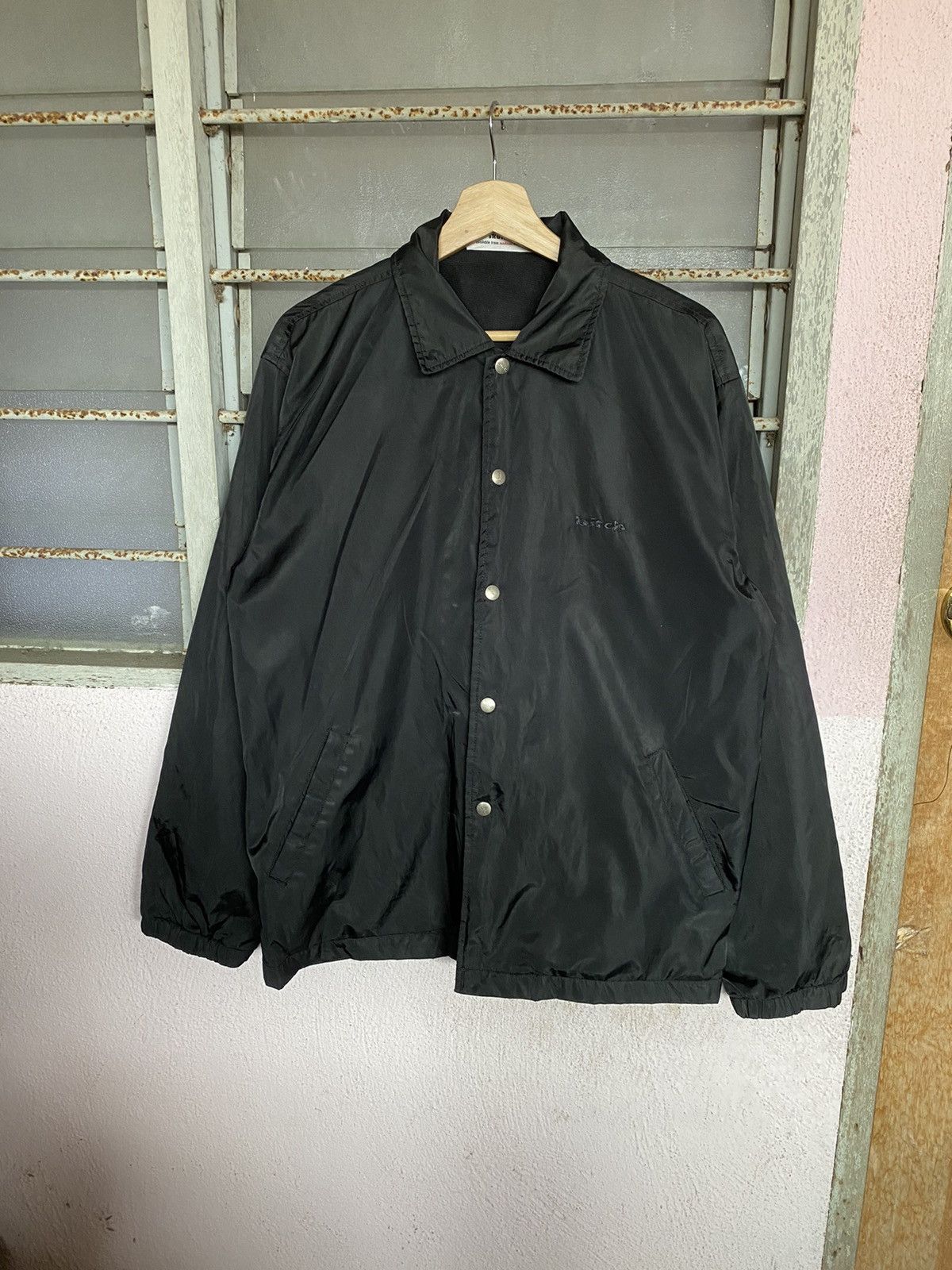 Girl Skateboards × Welcome Skateboards ⚡️Steals⚡️ Vintage Bitch Spellout Coach Jacket Size US L / EU 52-54 / 3 - 4 Thumbnail