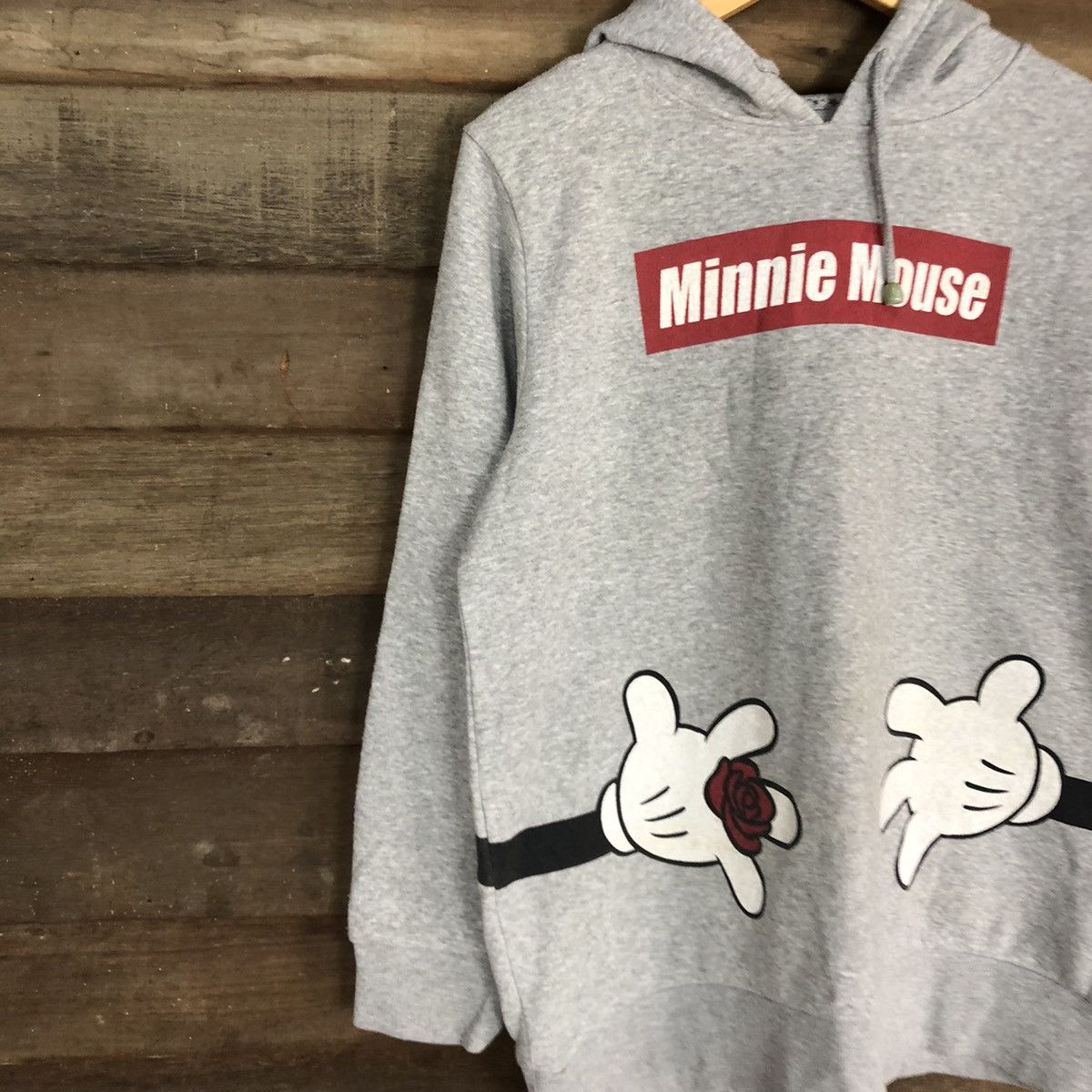 Disney Minnie Mouse hug vintage Grey Sweatshirt #412B Size US XL / EU 56 / 4 - 7 Thumbnail