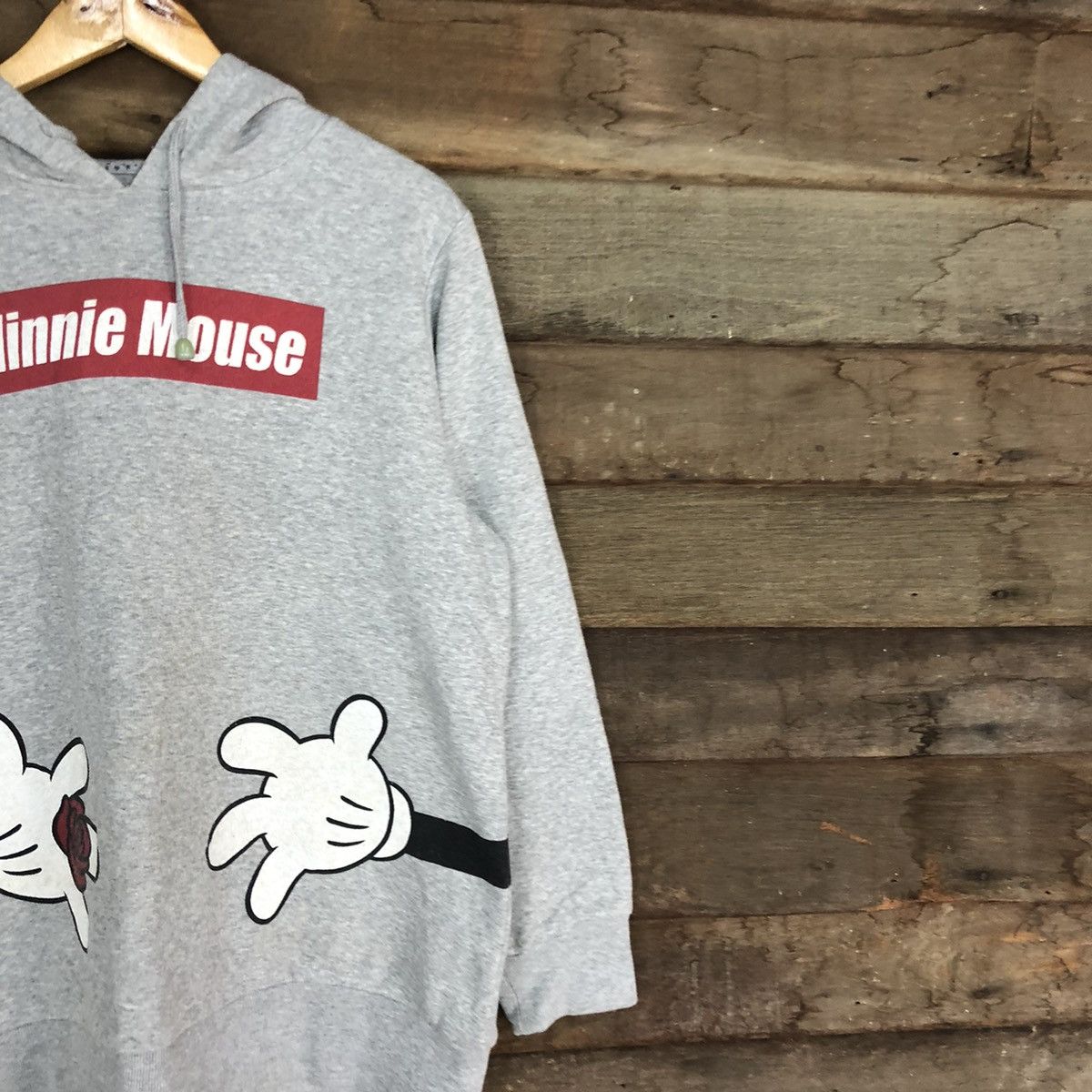 Disney Minnie Mouse hug vintage Grey Sweatshirt #412B Size US XL / EU 56 / 4 - 5 Thumbnail