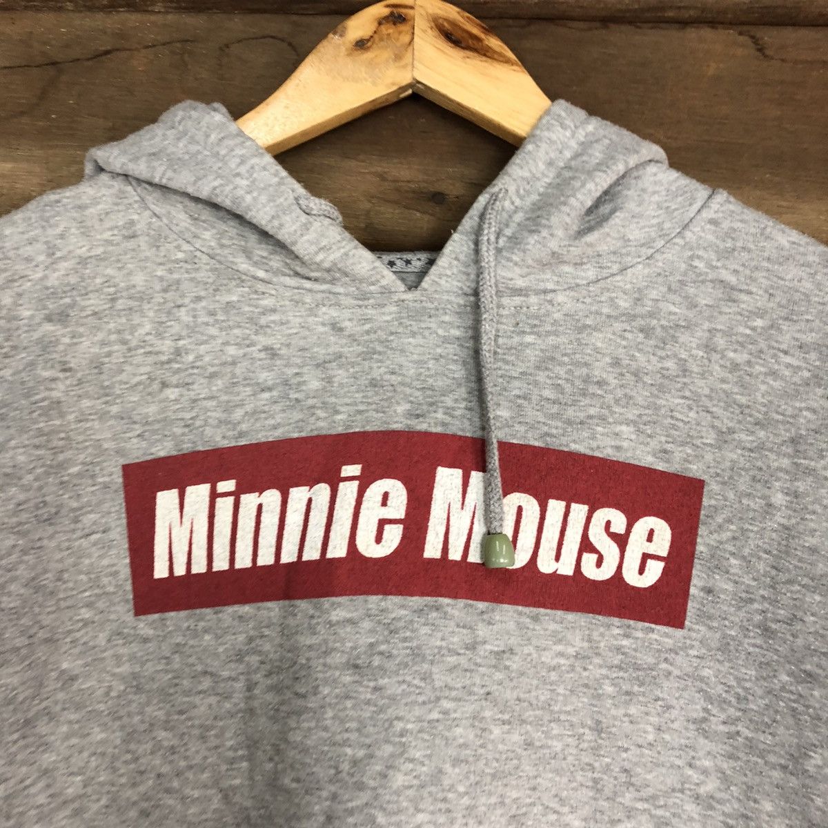 Disney Minnie Mouse hug vintage Grey Sweatshirt #412B Size US XL / EU 56 / 4 - 11 Thumbnail