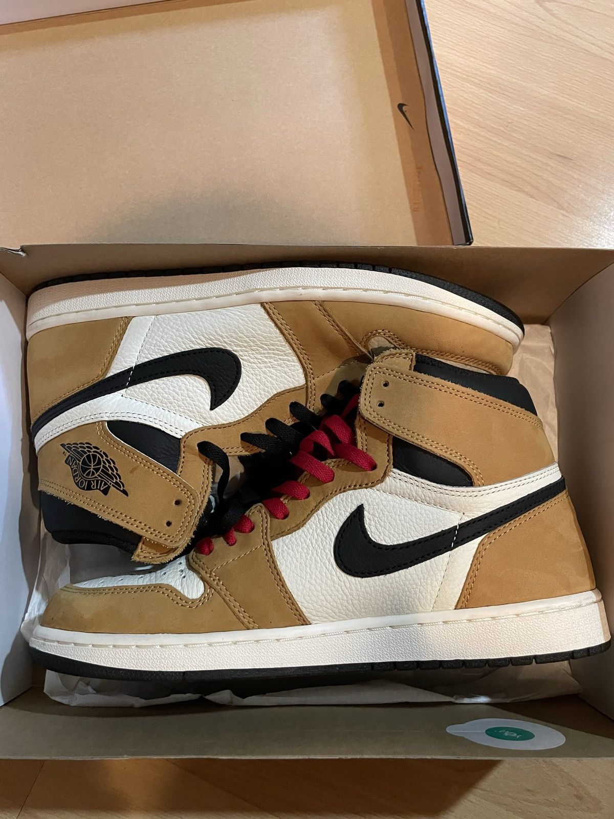 Jordan Brand Jordan 1 rookie of the year Size US 10.5 / EU 43-44 - 1 Thumbnail