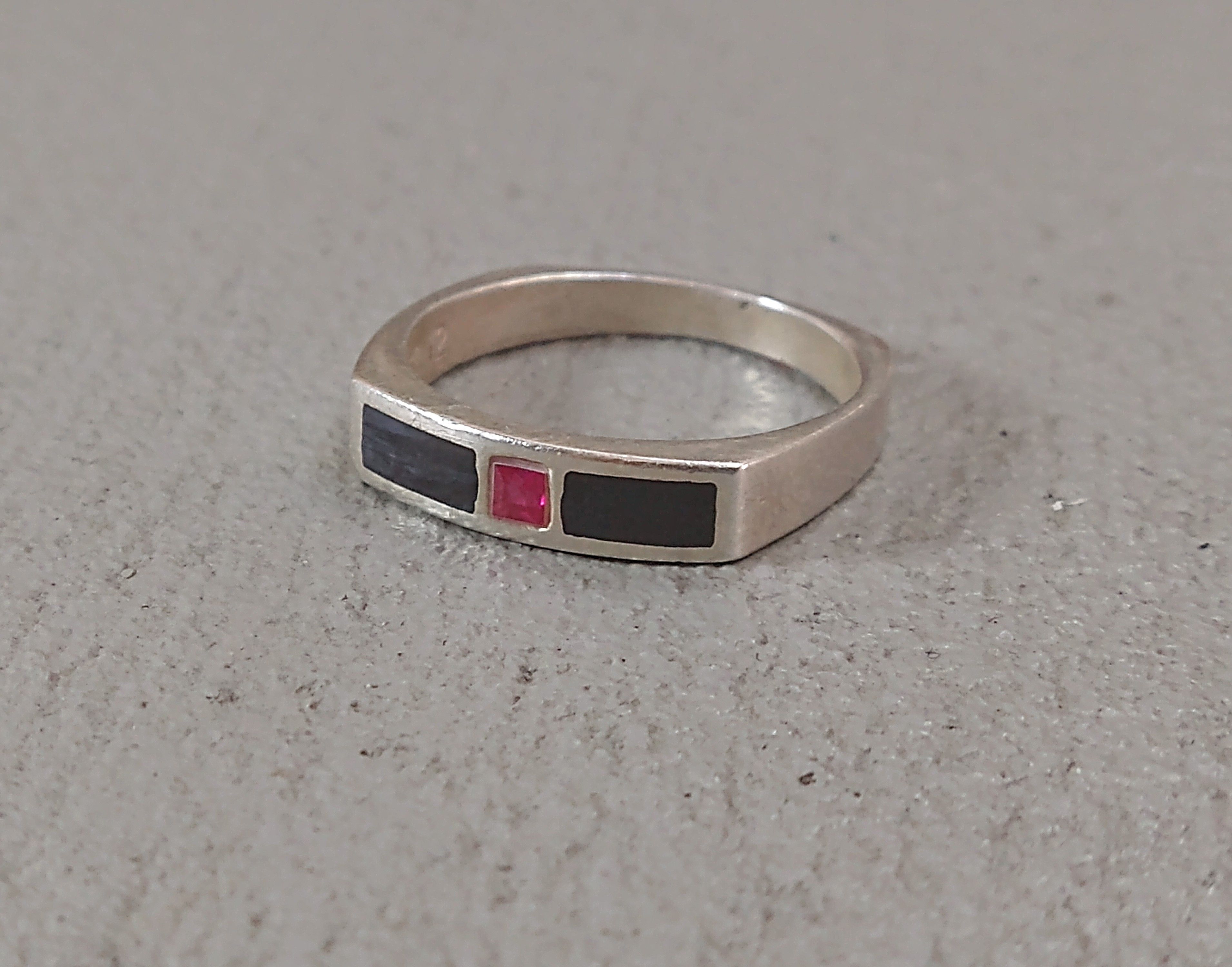 Pre-owned Jewelry Sterling Silver Ring Lab Ruby Size 11.25 Black Enamel In Multi