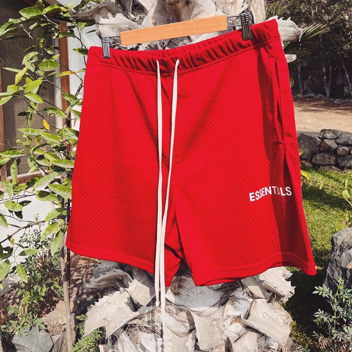 Essentials 2018 OG Essentials Mesh Shorts Size US 32 / EU 48 - 2 Thumbnail