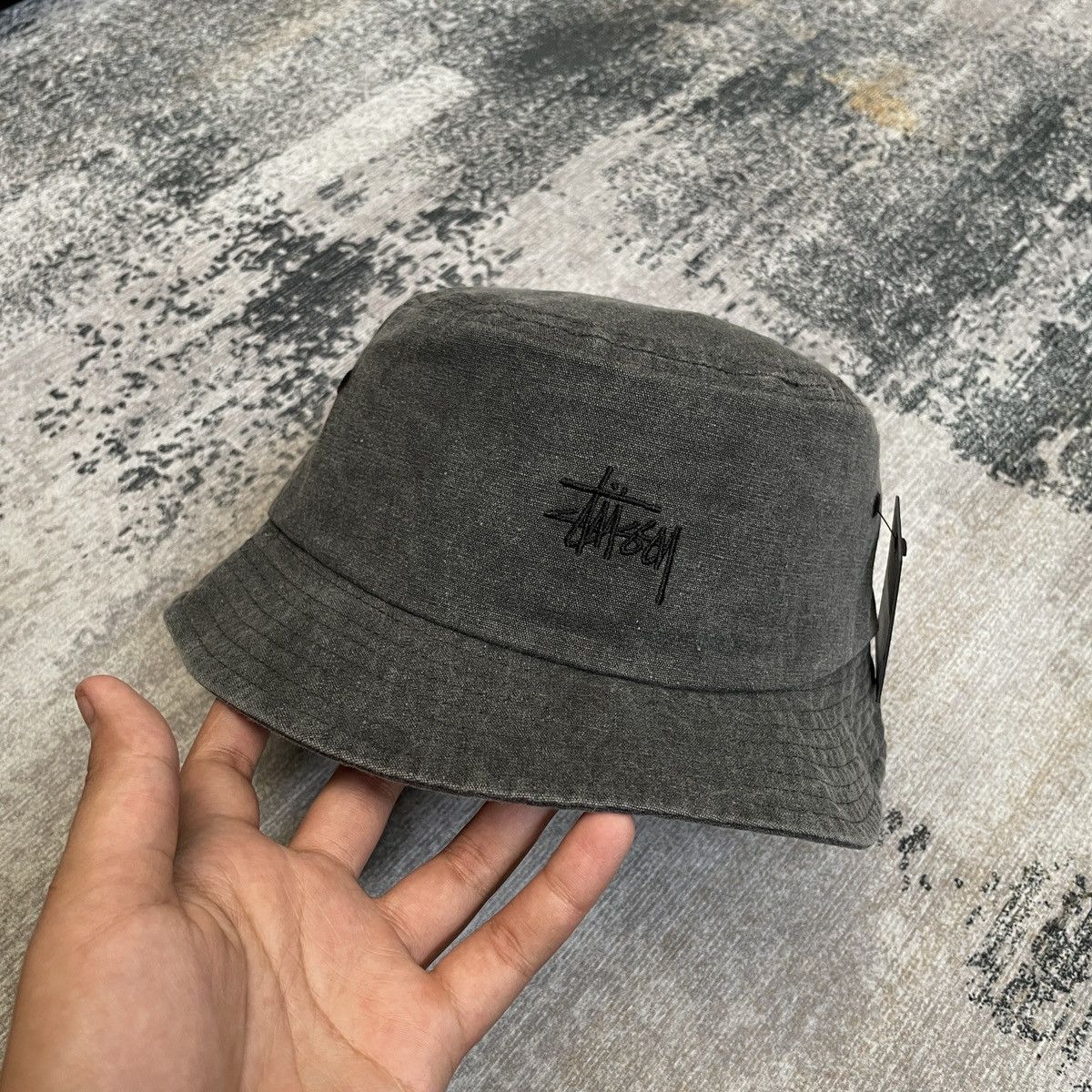 STUSSY BUCKET HAT WASHED STOCK // LXL