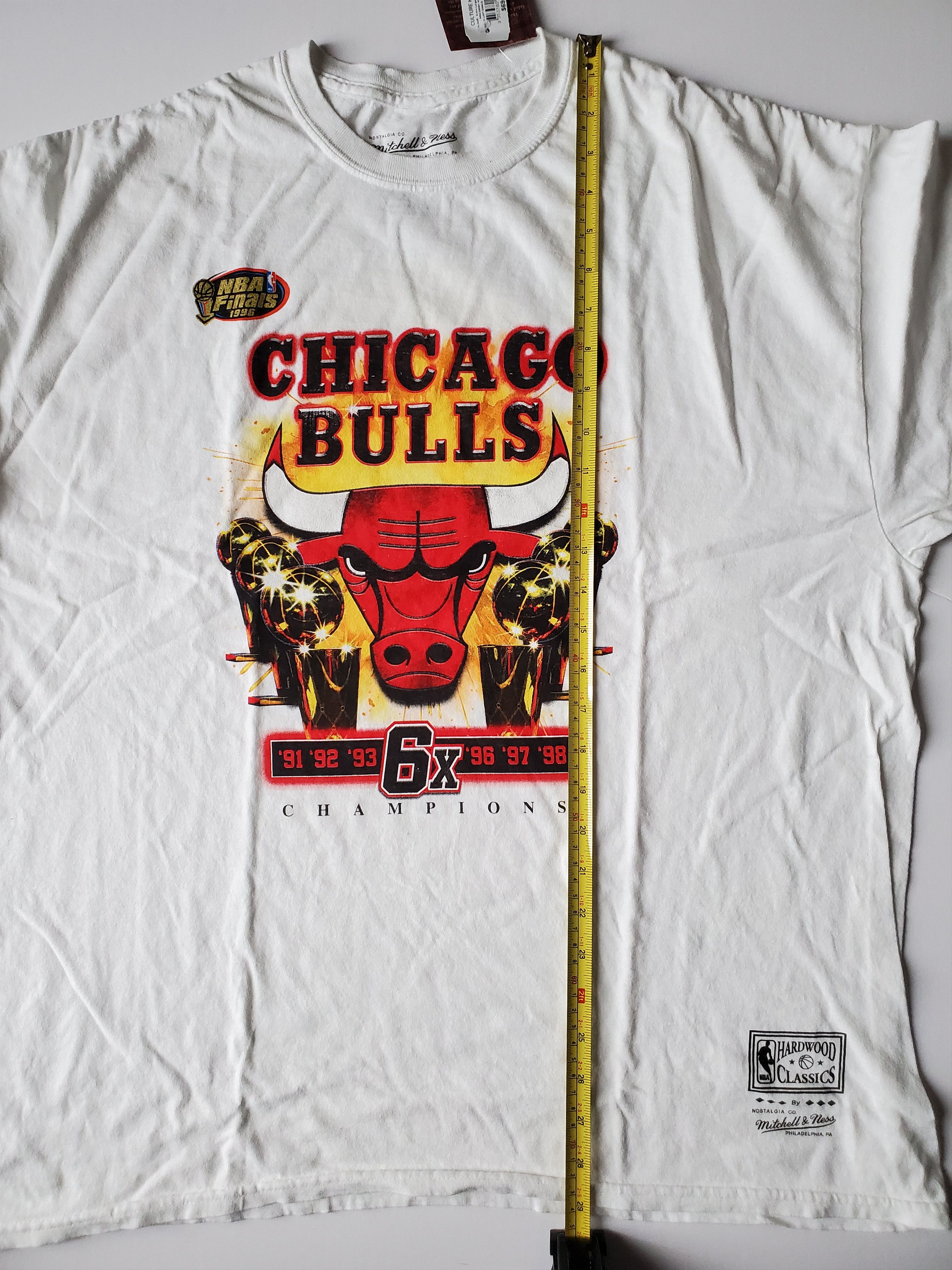 Mitchell & Ness × NBA × Vintage NWT Chicago Bull Mitchell & Ness Vintage T-Shirt XL Size US XL / EU 56 / 4 - 8 Thumbnail