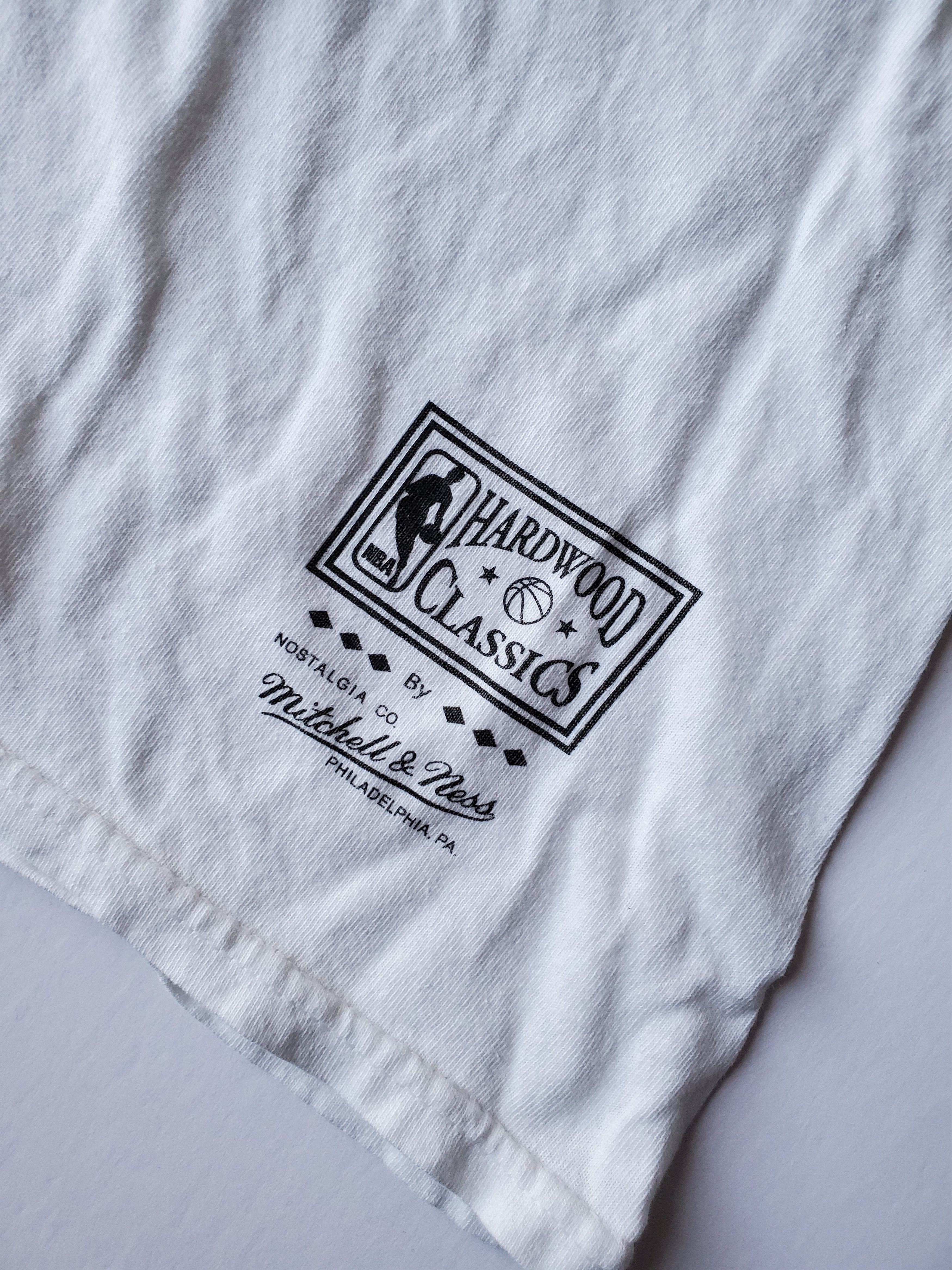 Mitchell & Ness × NBA × Vintage NWT Chicago Bull Mitchell & Ness Vintage T-Shirt XL Size US XL / EU 56 / 4 - 4 Thumbnail