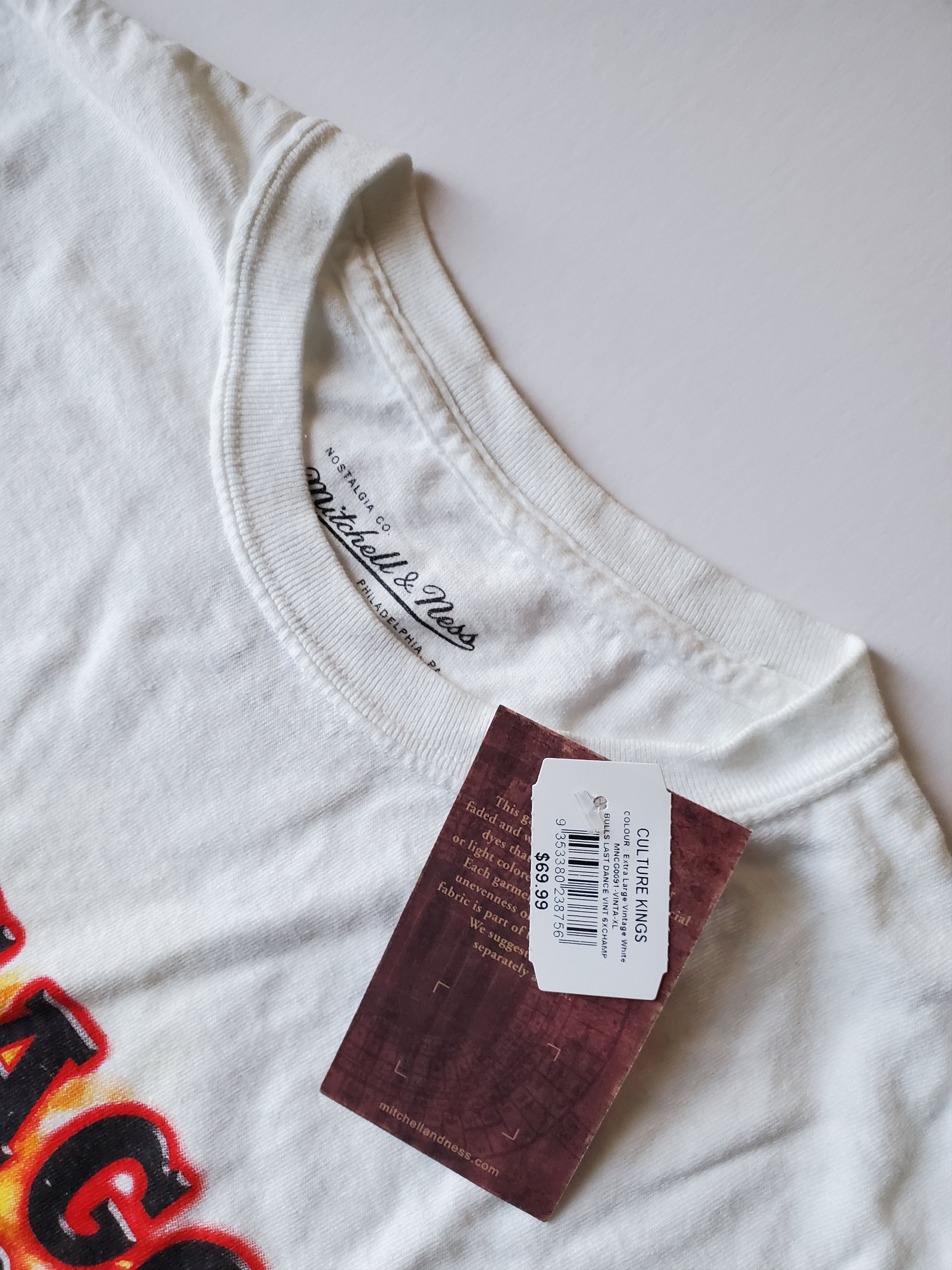 Mitchell & Ness × NBA × Vintage NWT Chicago Bull Mitchell & Ness Vintage T-Shirt XL Size US XL / EU 56 / 4 - 3 Thumbnail