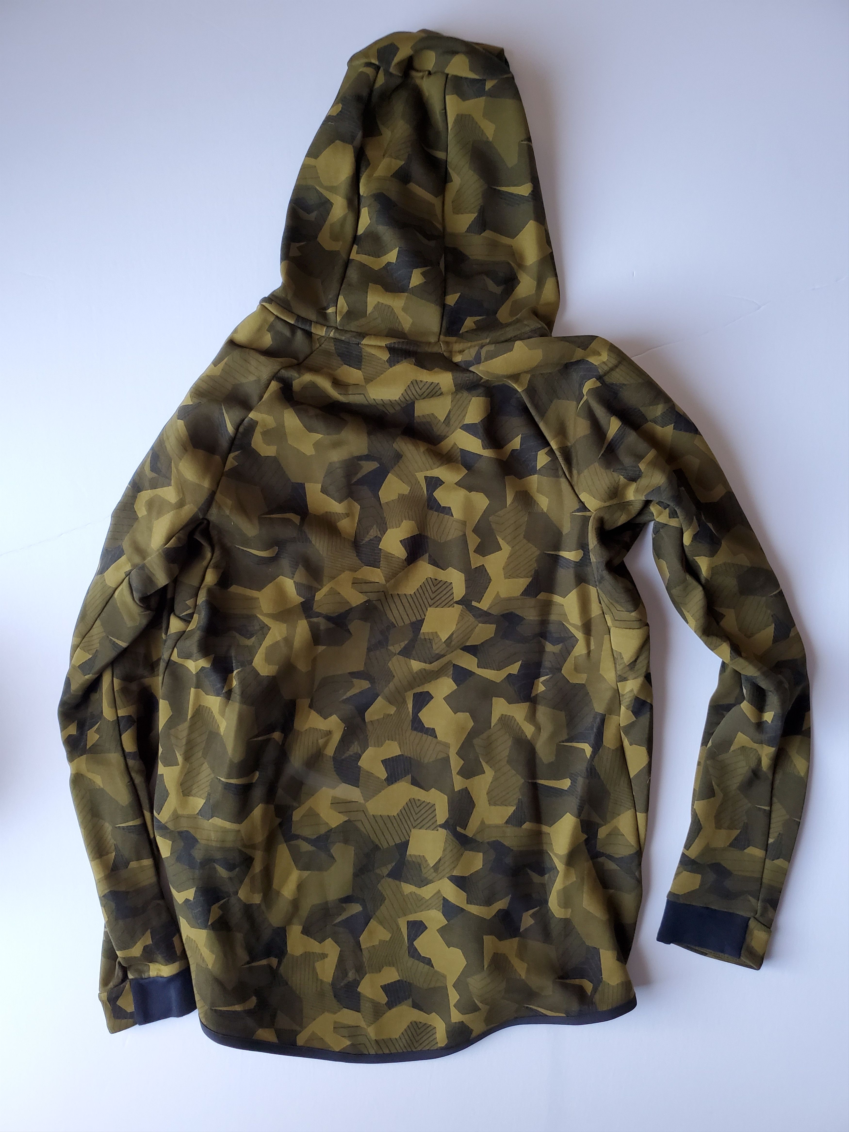 Nike NEW Nike Tech Fleece Camo Windrunner Small Olive 835866-3473 Size US S / EU 44-46 / 1 - 7 Thumbnail