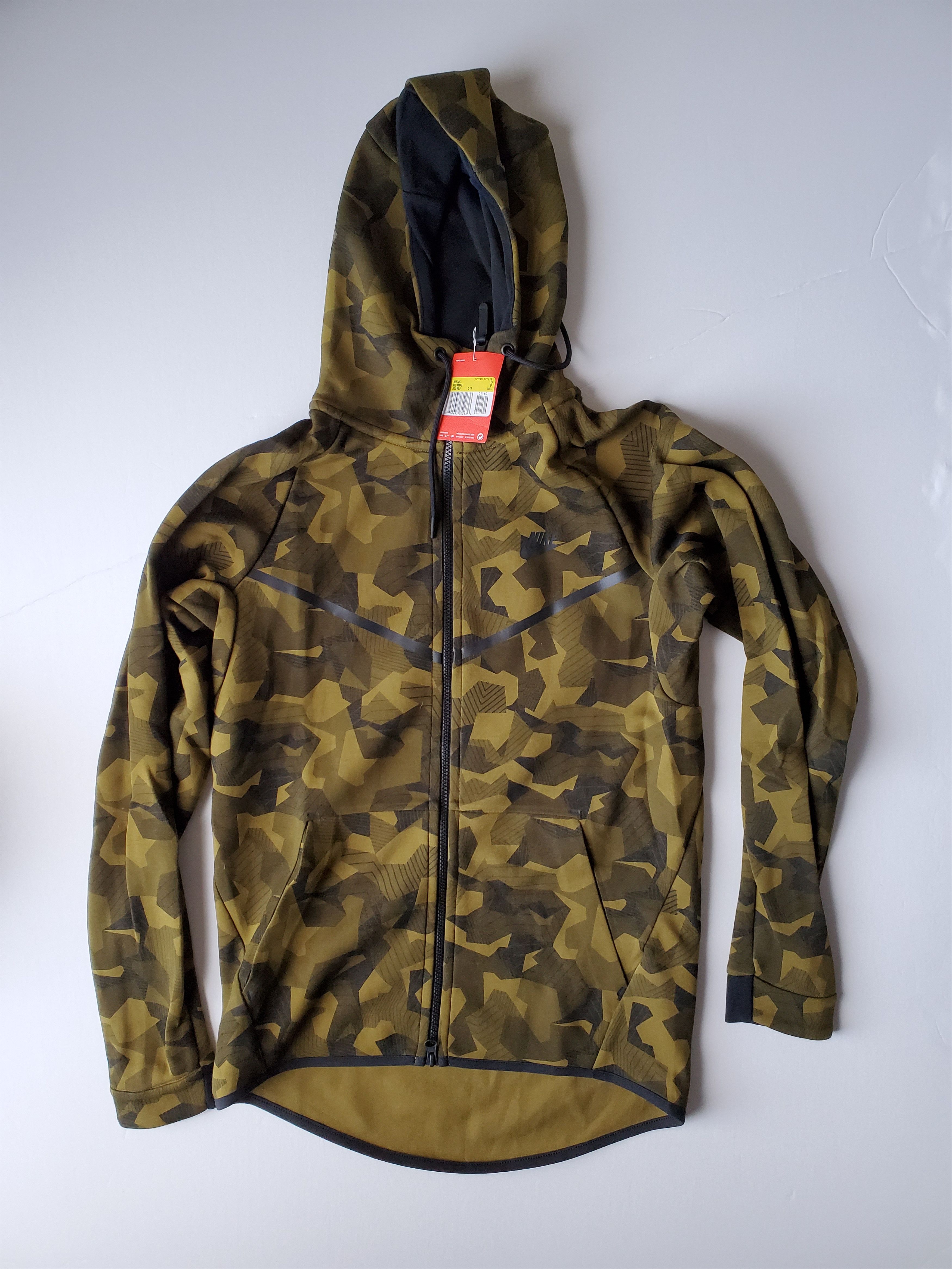 Nike NEW Nike Tech Fleece Camo Windrunner Small Olive 835866-3473 Size US S / EU 44-46 / 1 - 1 Thumbnail