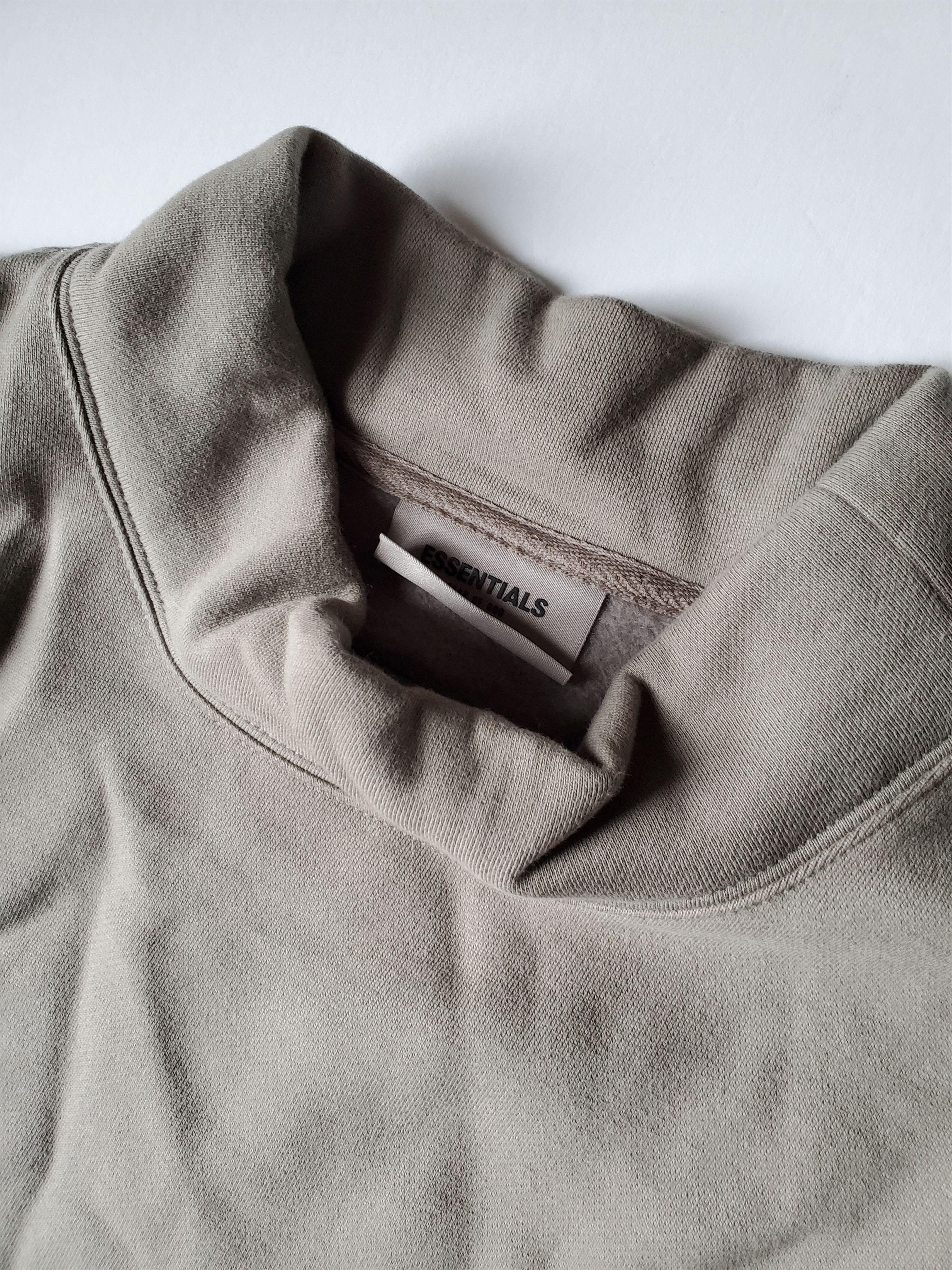 Essentials Fear of God Essentials Pull-Over Mockneck Sweatshirt Cement Size US S / EU 44-46 / 1 - 5 Thumbnail