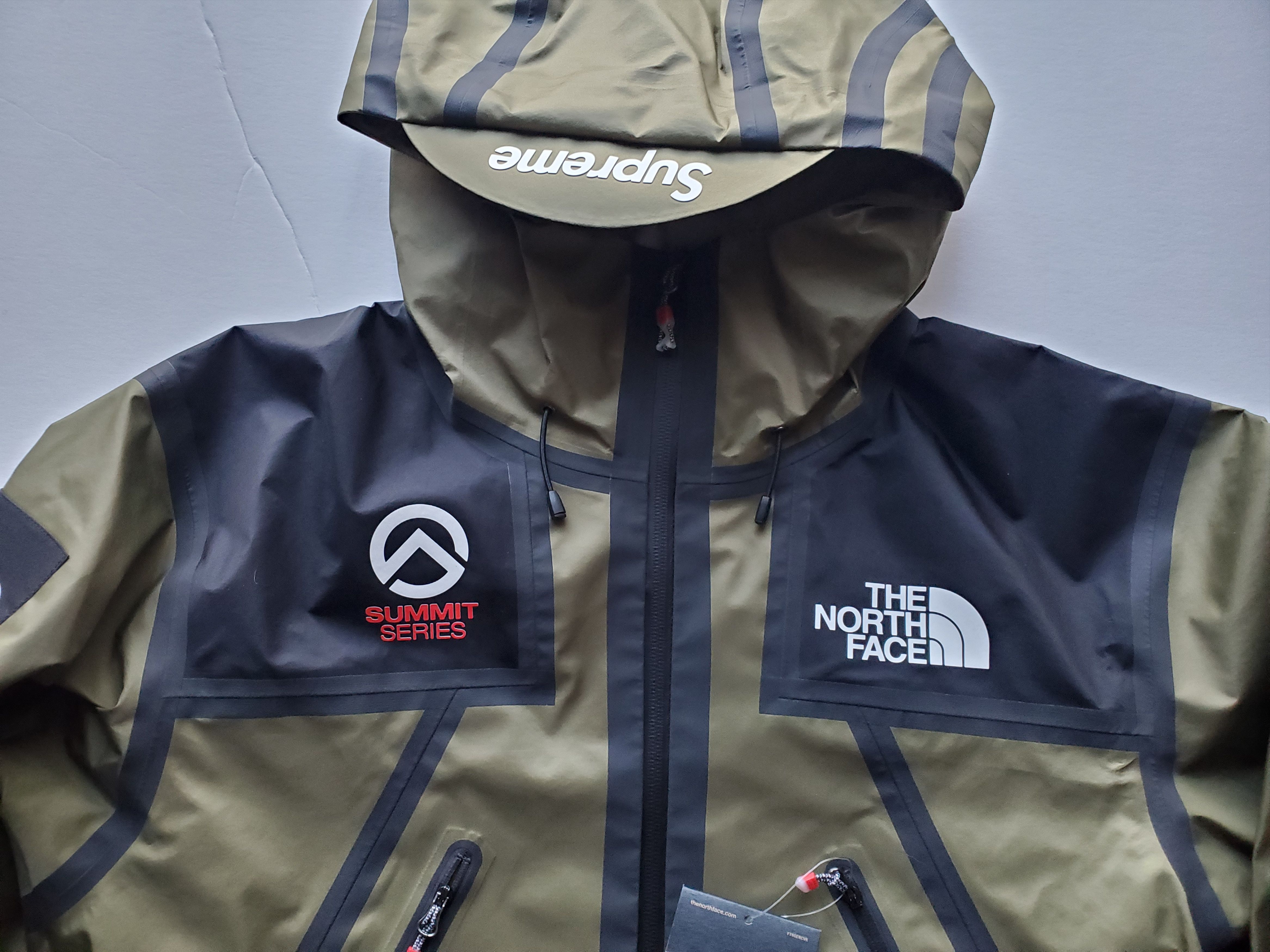 Supreme × The North Face NEW Supreme The North Face Summit Series Jacket Black Size US S / EU 44-46 / 1 - 3 Thumbnail
