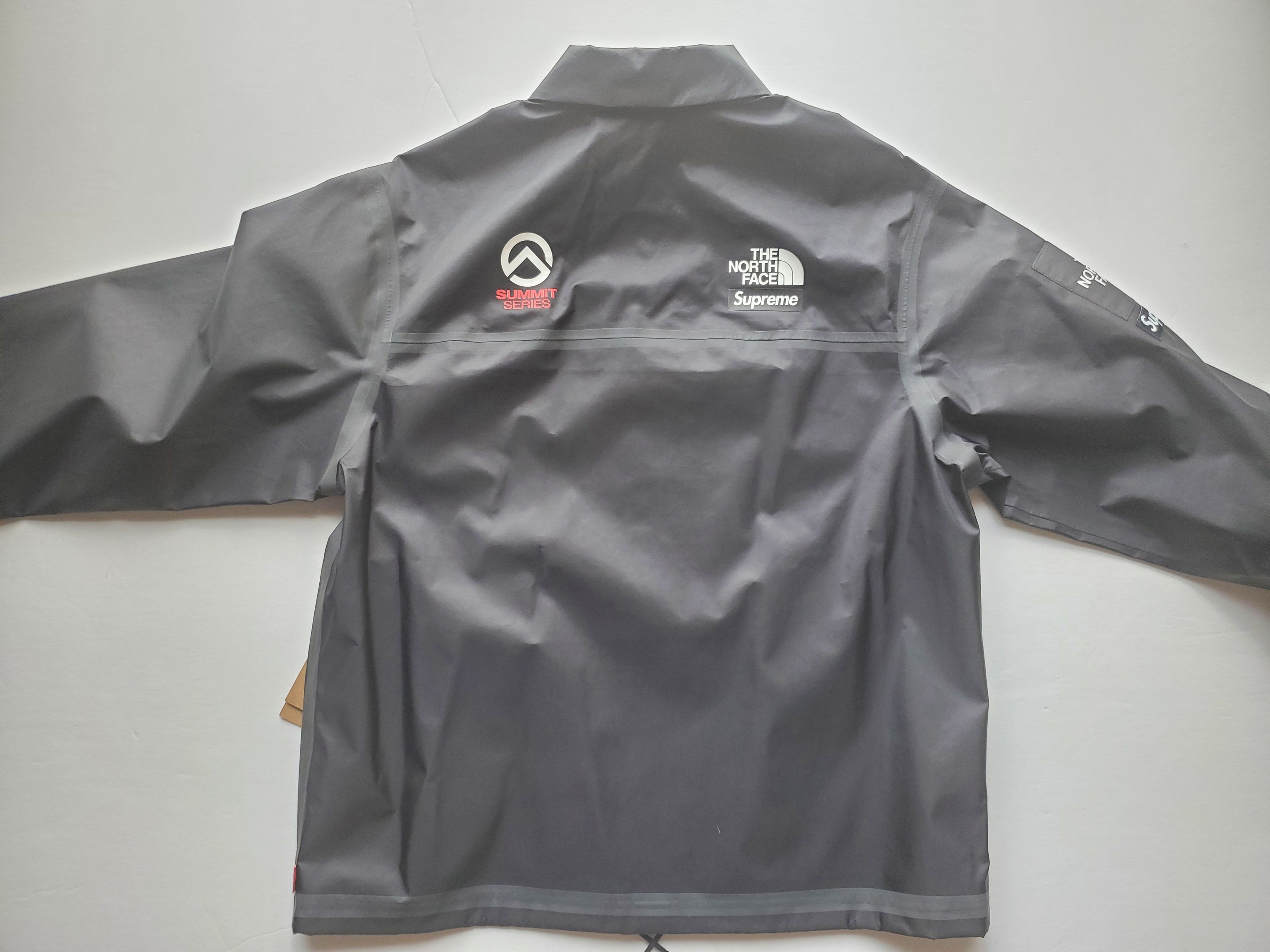 Supreme × The North Face NEW Supreme The North Face Coaches Jacket Summit Series Size US S / EU 44-46 / 1 - 3 Thumbnail