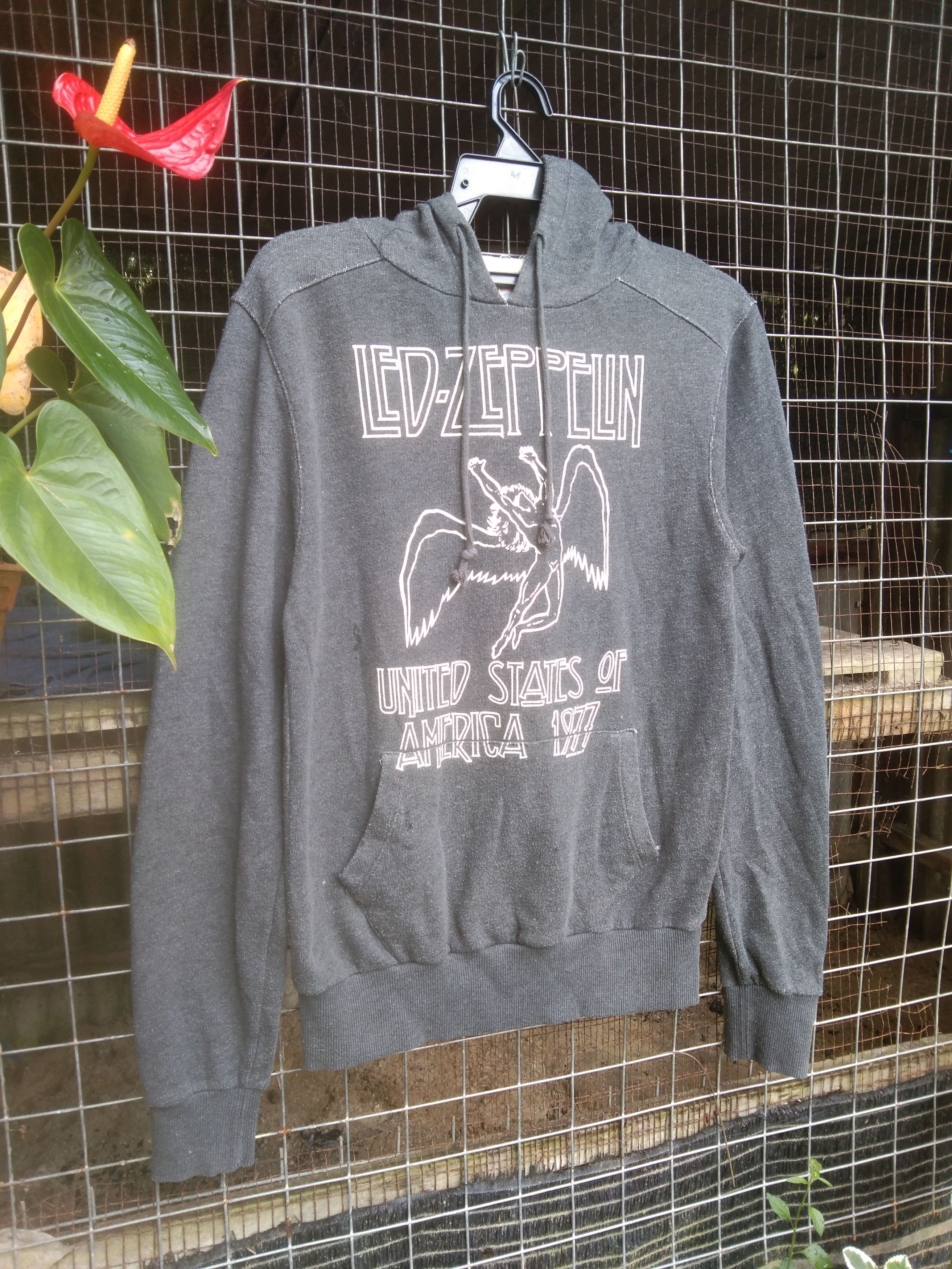 Band Tees Led Zeppelin sweater hoodie Size US S / EU 44-46 / 1 - 3 Thumbnail
