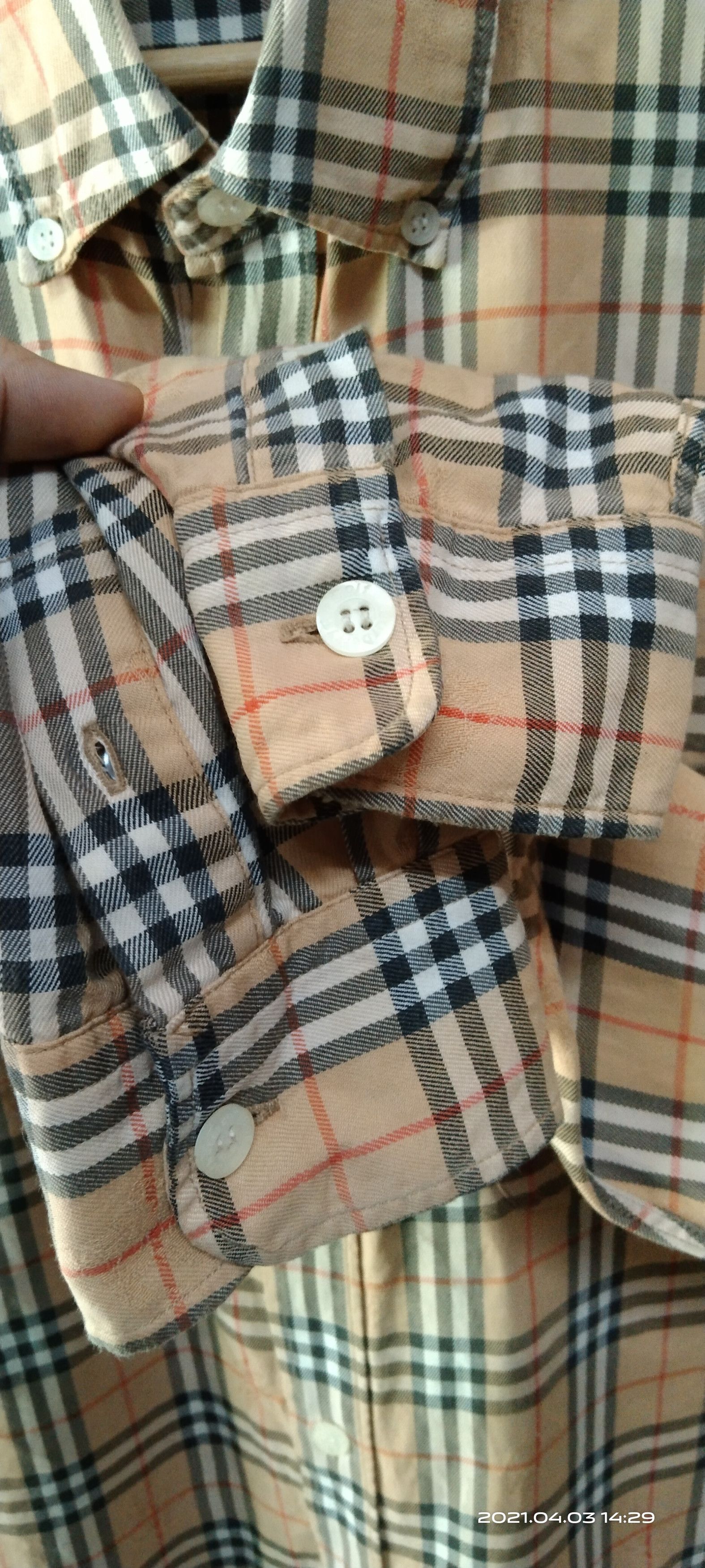 Burberry DISTRESSED BURBERRYS NOVA CHECK VINTAGE BUTTON-UP Size US L / EU 52-54 / 3 - 7 Thumbnail