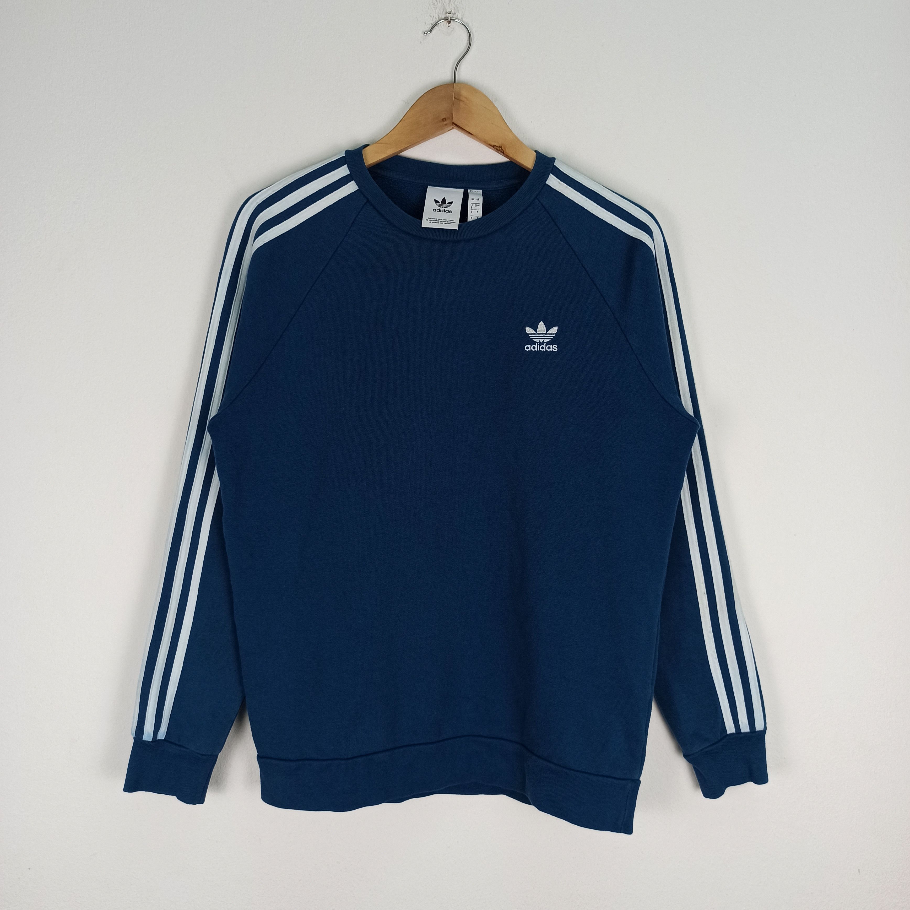 Adidas Adidas Striped Sweatshirt Crewneck Size US L / EU 52-54 / 3 - 1 Thumbnail