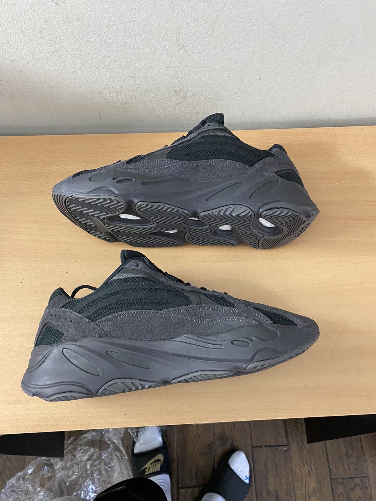 Adidas × Kanye West Yeezy 700 V2 ‘Vanta’ Size US 11.5 / EU 44-45 - 3 Thumbnail
